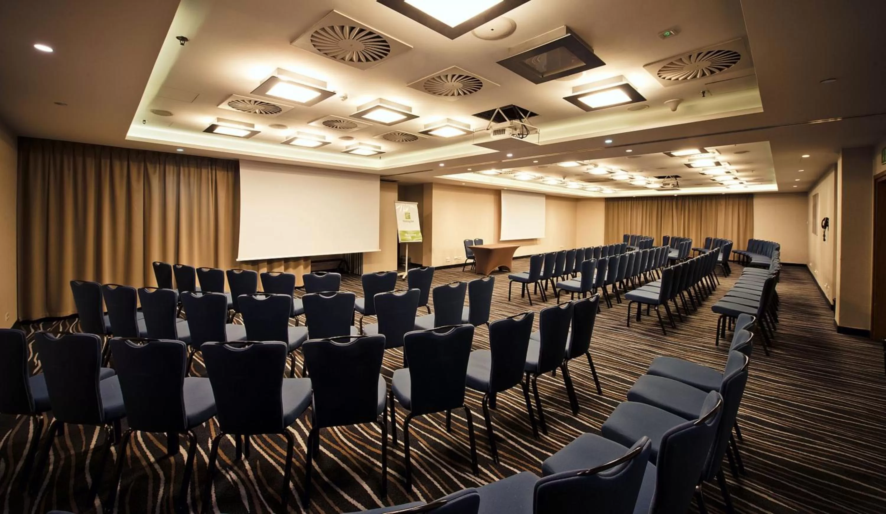 Meeting/conference room in Holiday Inn Łódź by IHG