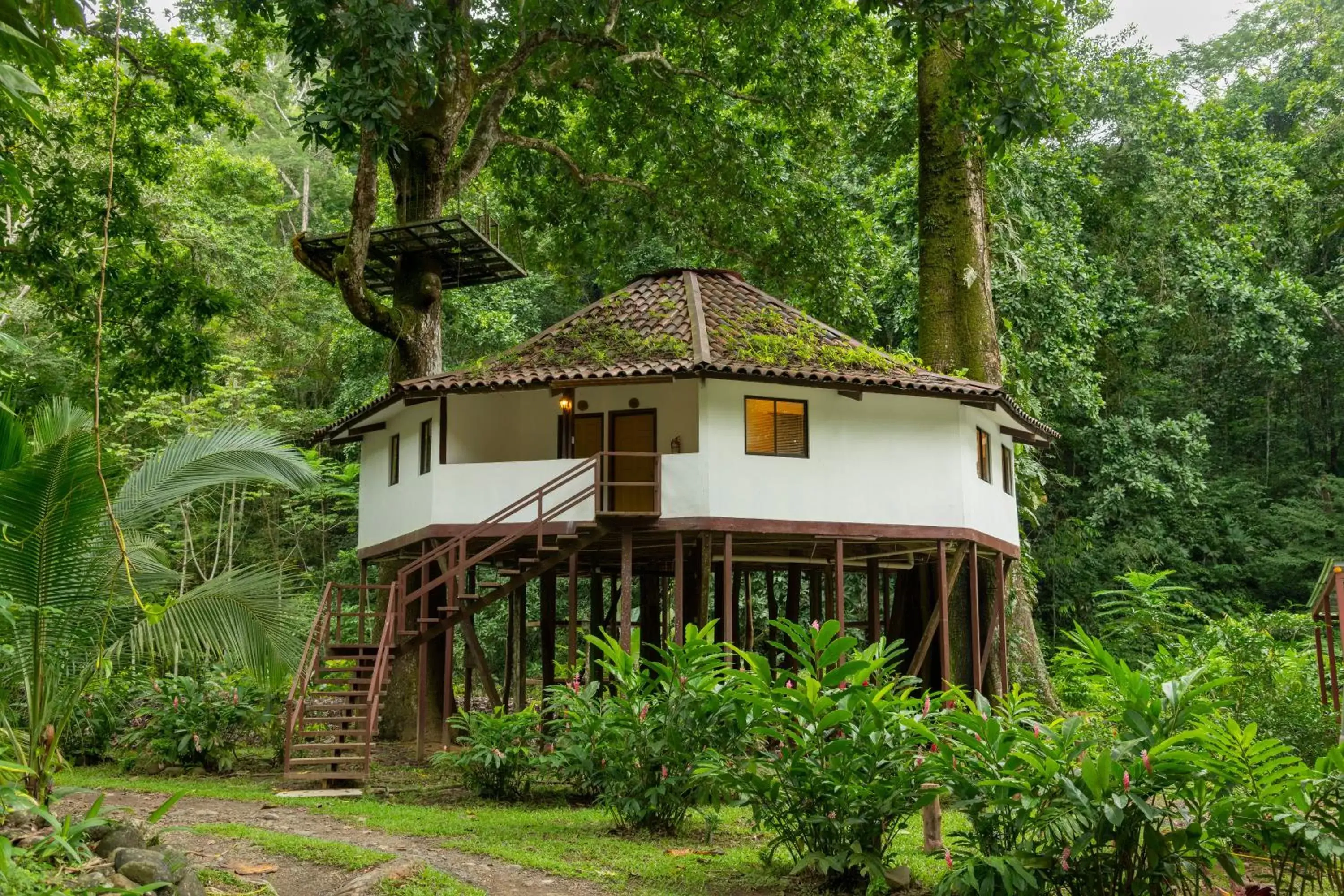 Bedroom, Property Building in Villa Lapas Jungle Village