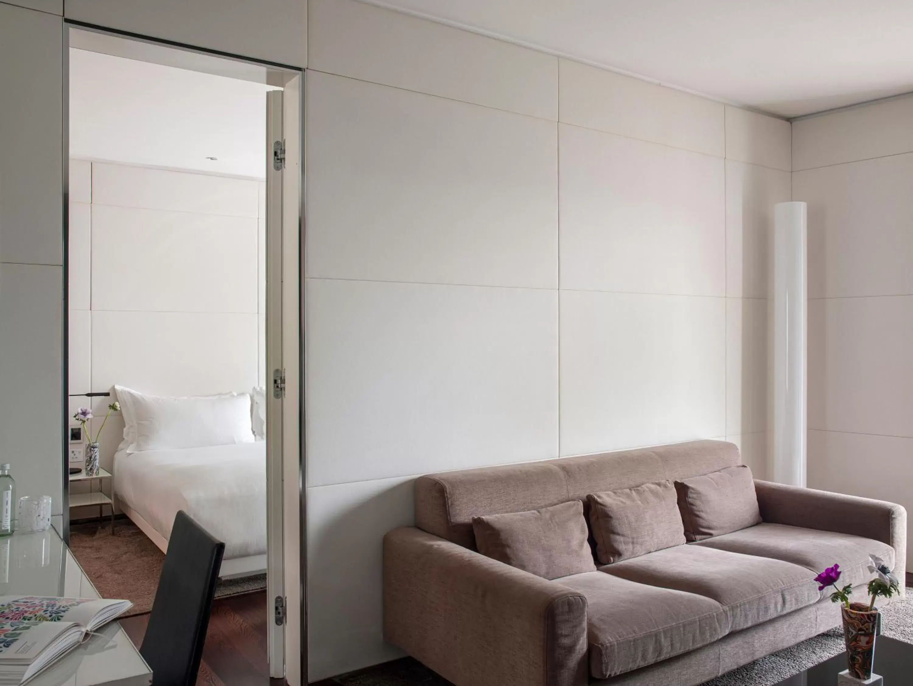 Bedroom, Seating Area in ME London by Melia