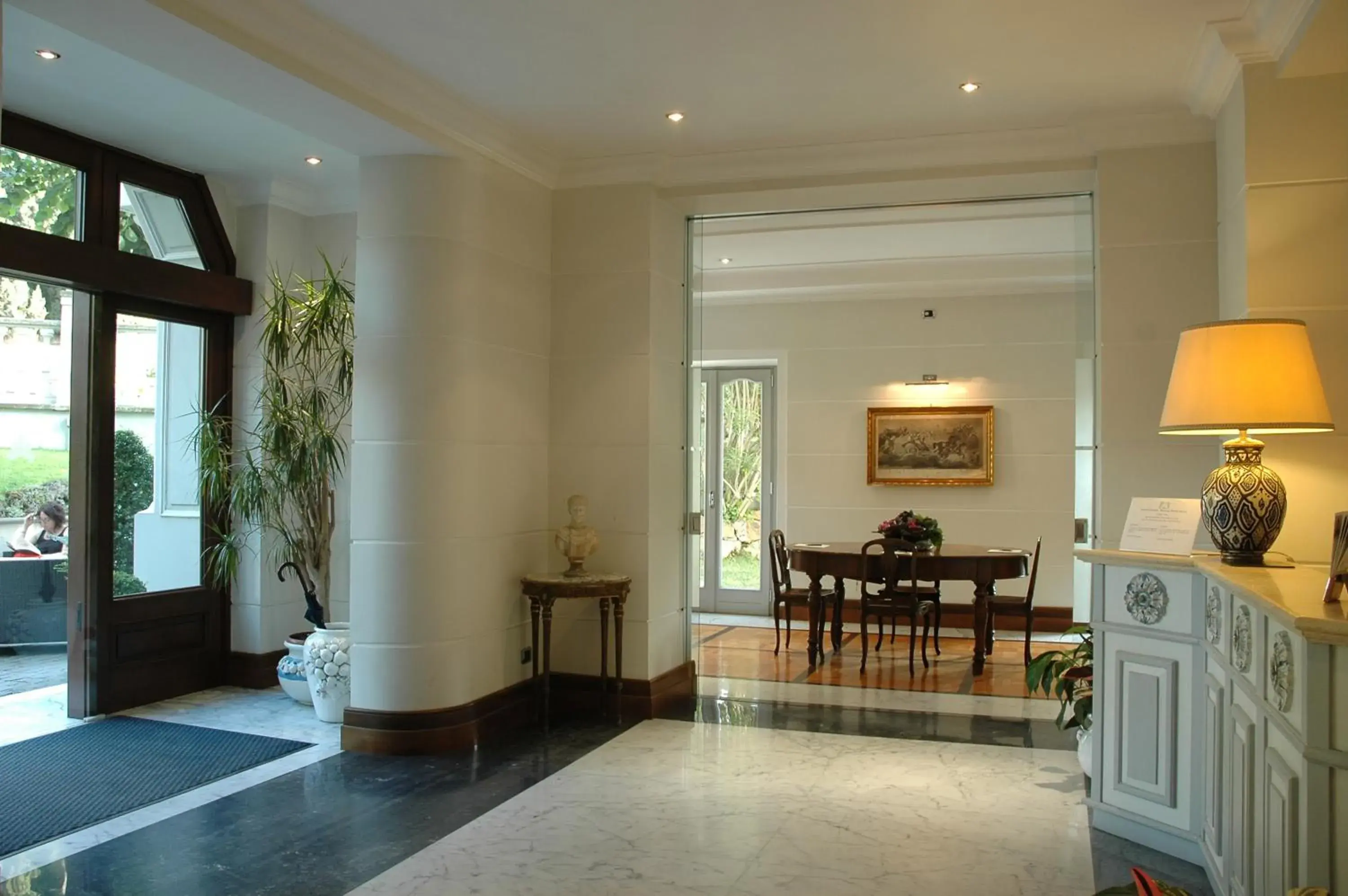 Lobby or reception in Hotel Flora Lobby or reception in Hotel Flora