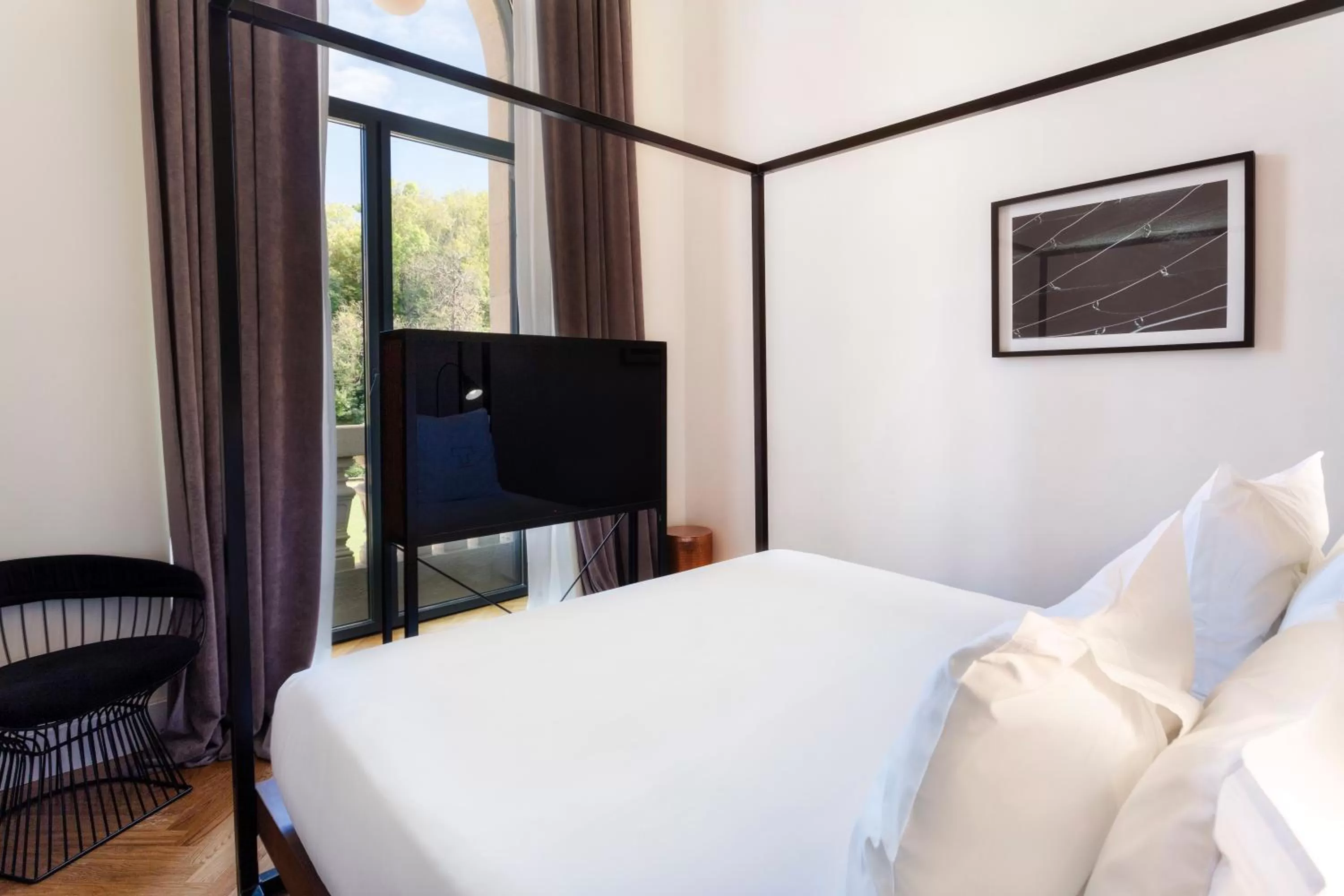 Bed in One Shot Tabakalera House