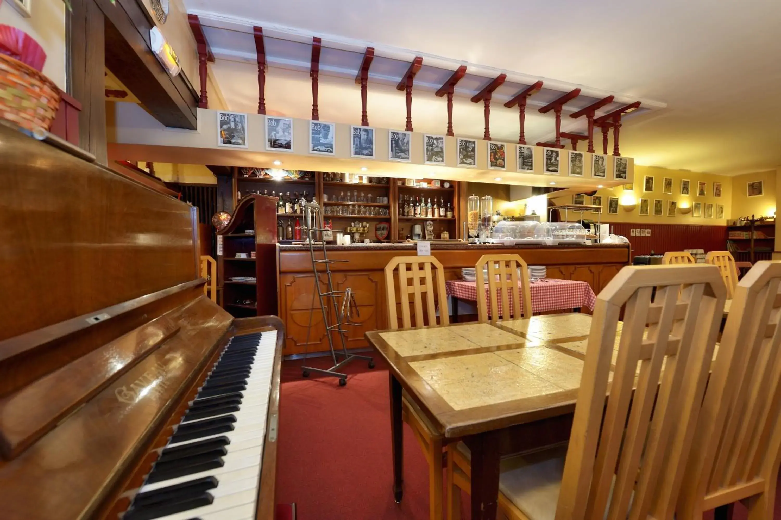 Restaurant/places to eat, Lounge/Bar in Hotel Du Lion D'argent Et Des Tanneries