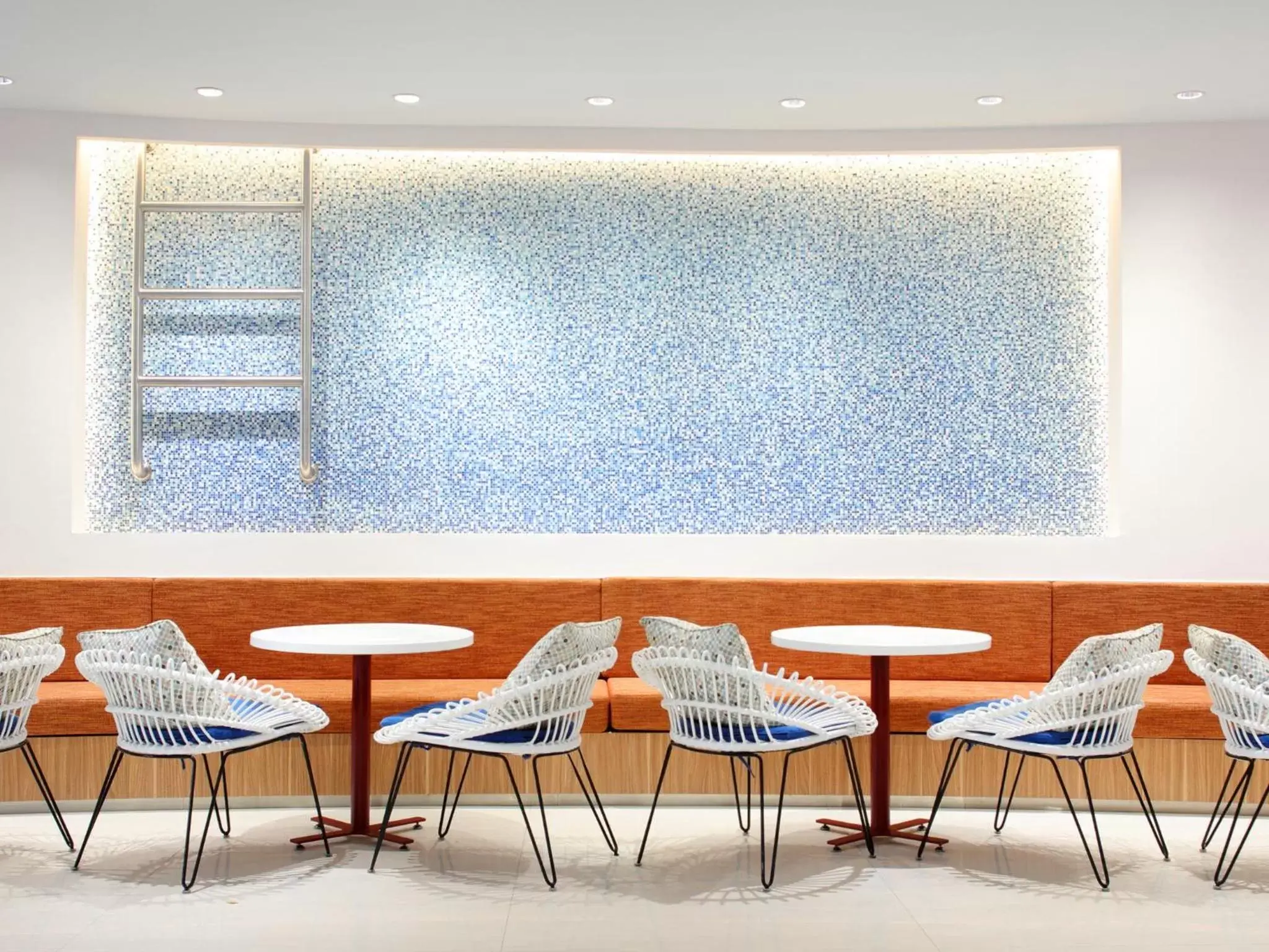 Restaurant/places to eat in Holiday Inn Express Baruna by IHG Restaurant/places to eat in Holiday Inn Express Baruna by IHG