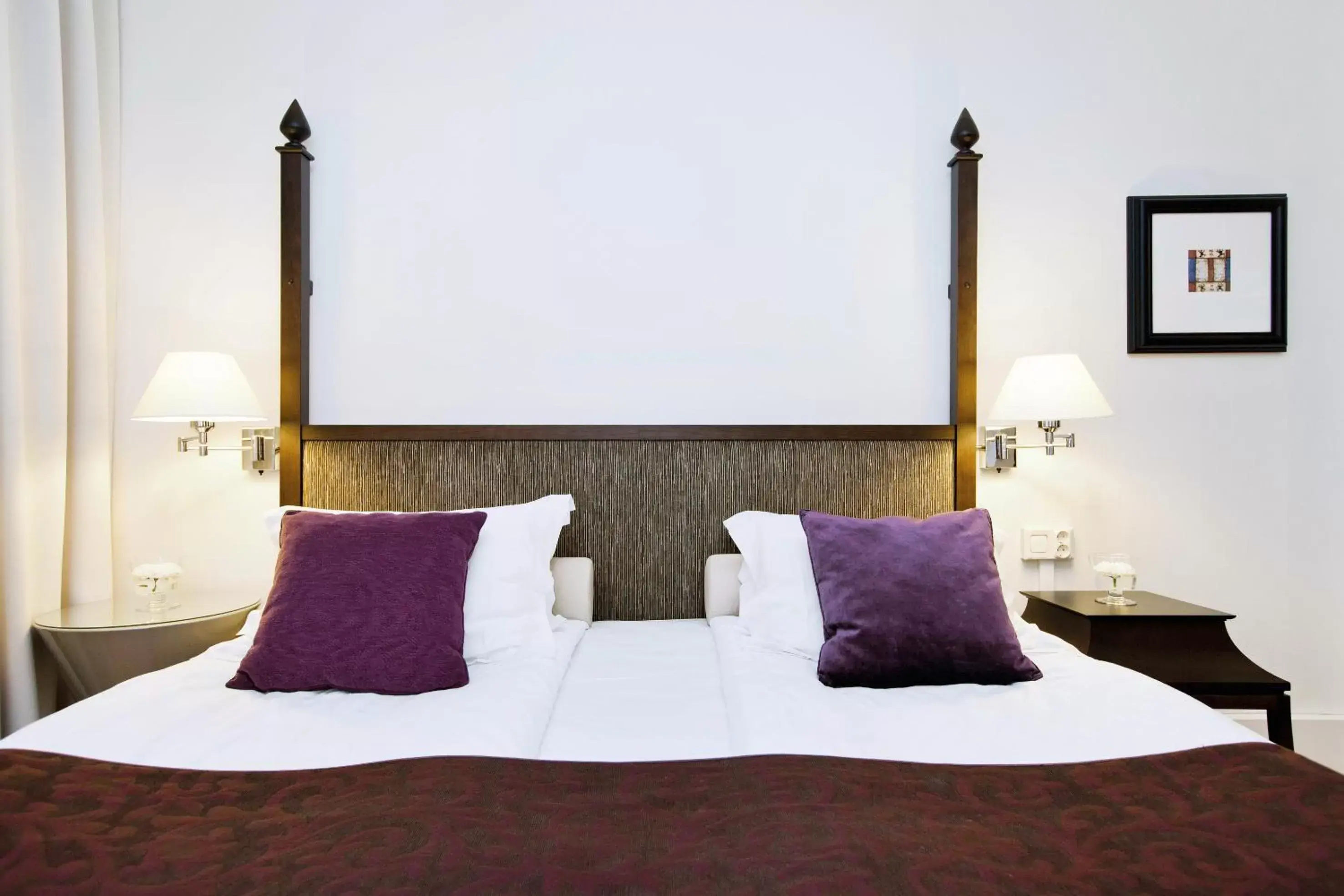 Bed in Elite Hotel Arcadia