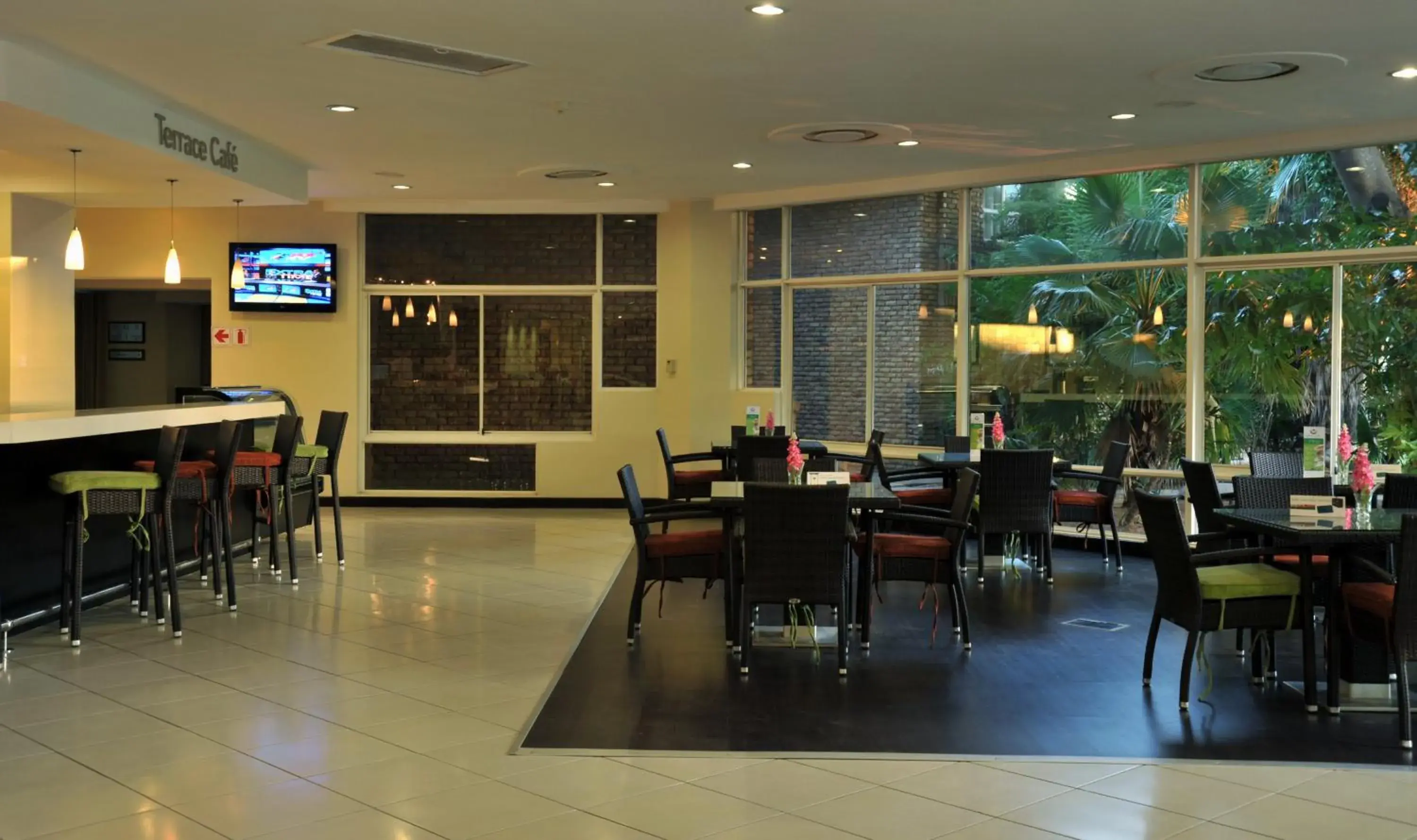 Restaurant/places to eat in Cresta Lodge Gaborone Restaurant/places to eat in Cresta Lodge Gaborone