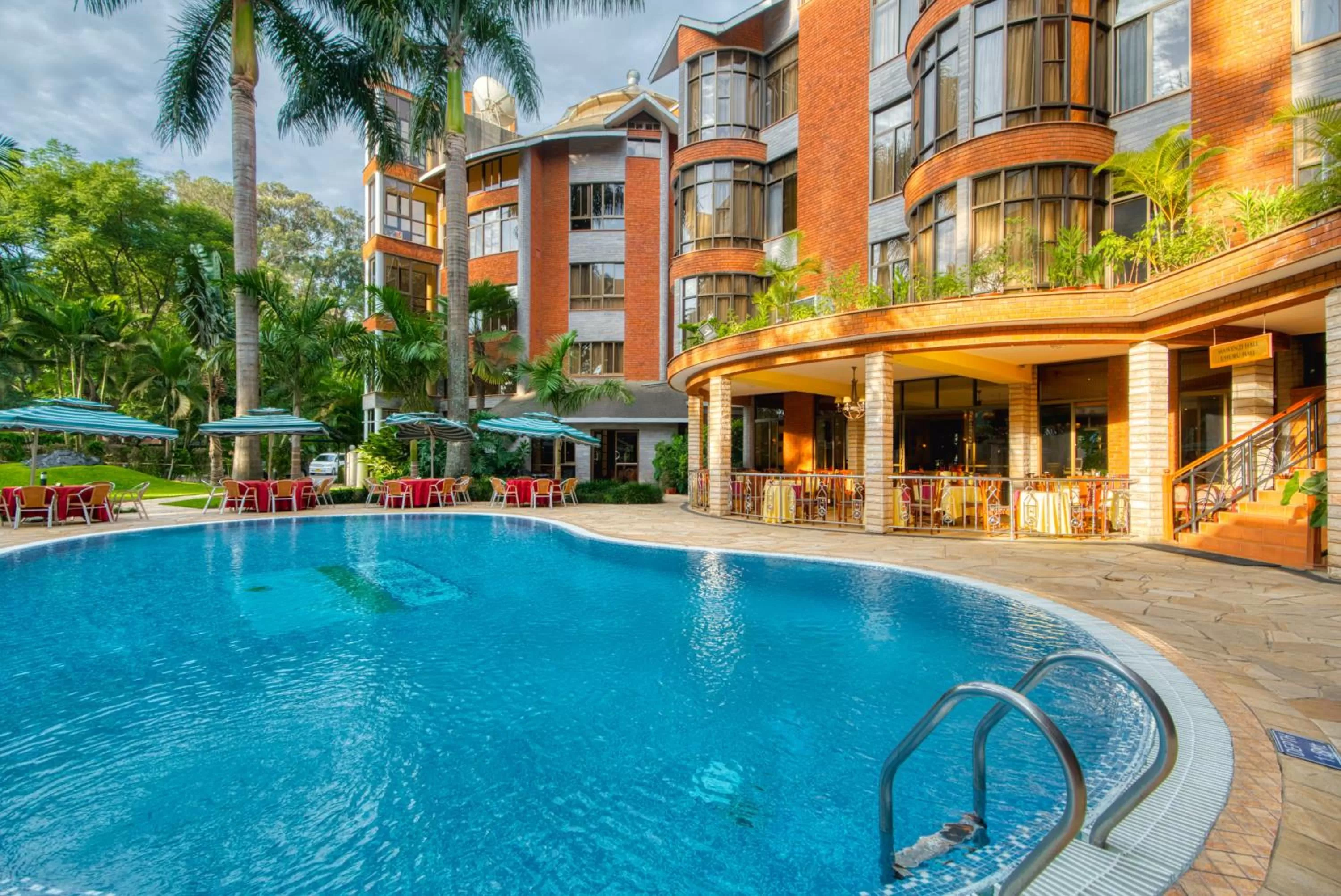 Swimming pool in Kibo Palace Hotel Arusha