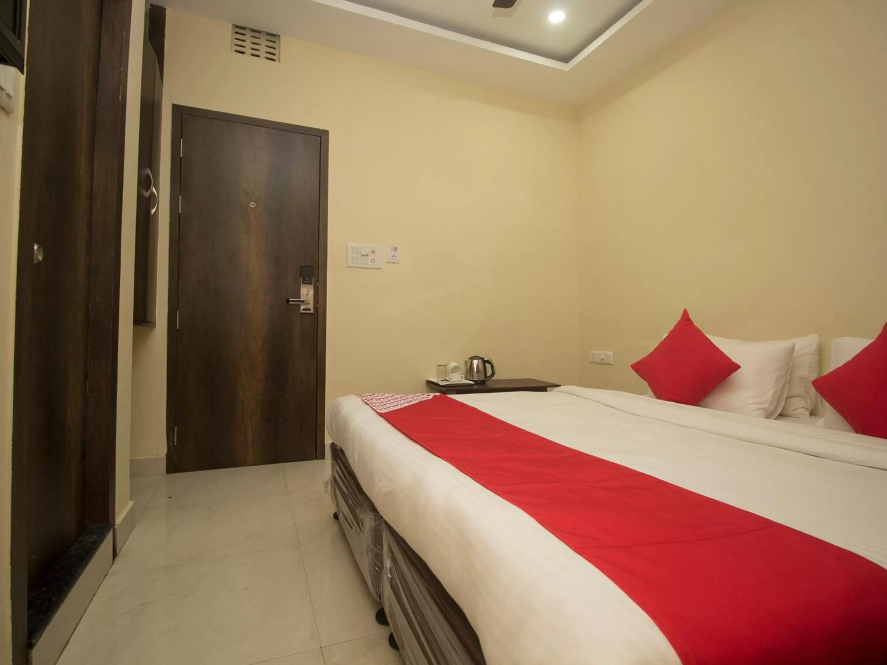 Bedroom, Bed in Hotel Mount View, Siliguri
