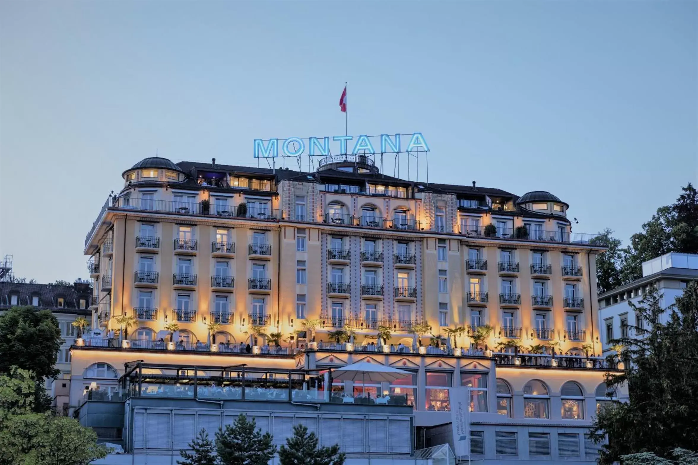 Facade/entrance, Property Building in Art Deco Hotel Montana Luzern