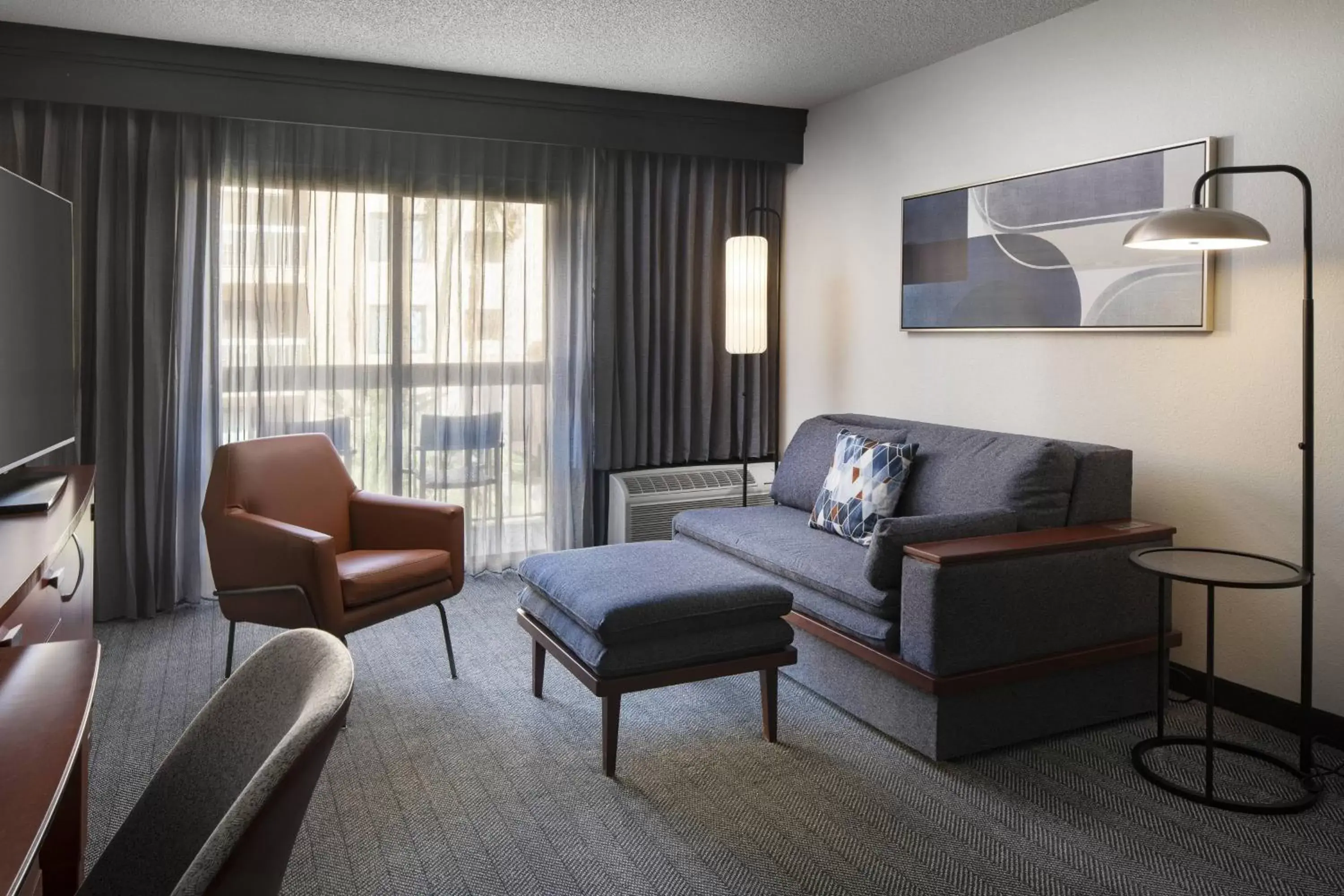 Living room, Seating Area in Courtyard by Marriott Palm Springs