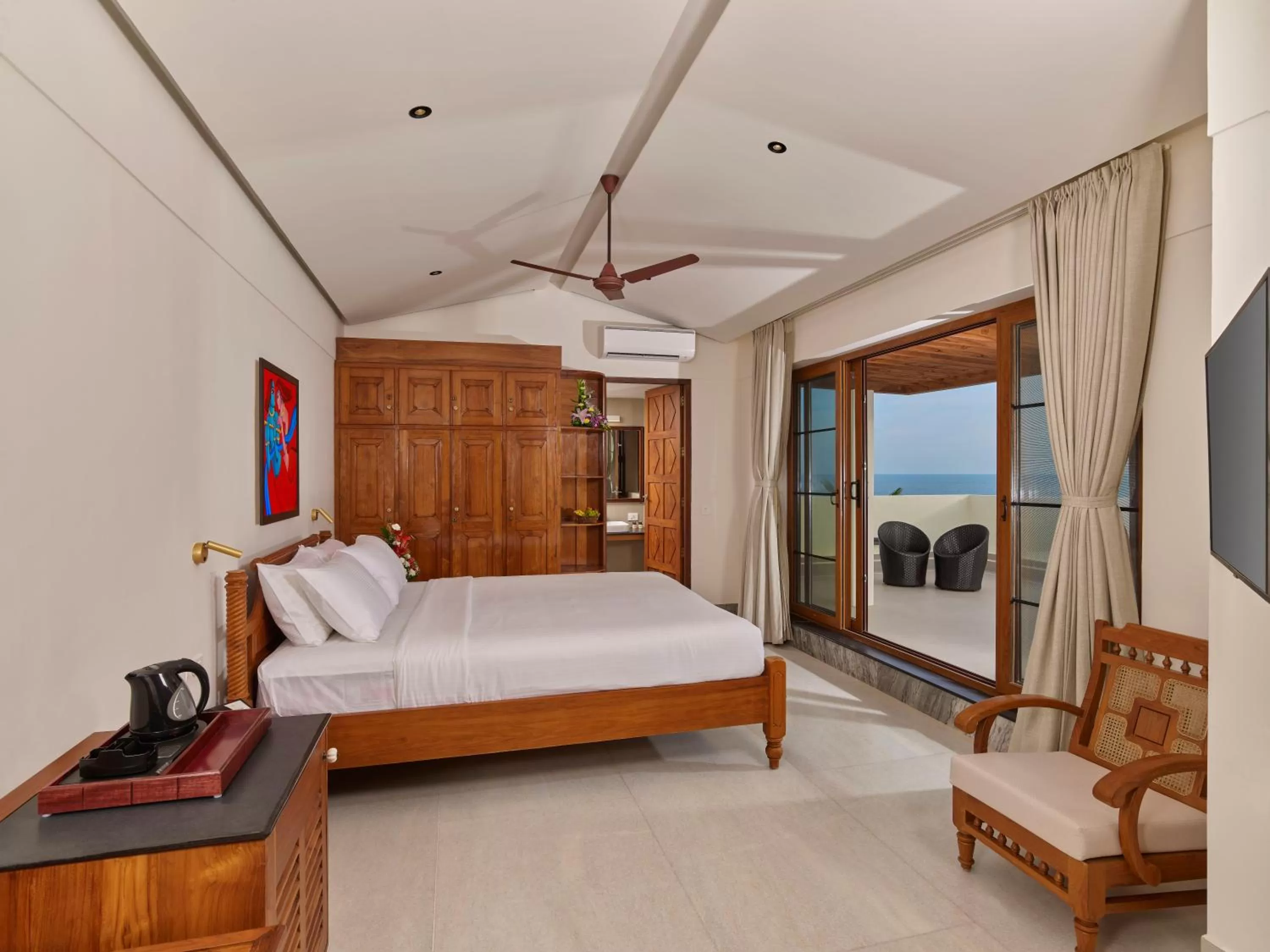 Photo of the whole room, Bed in Rockholm at the Light House Beach