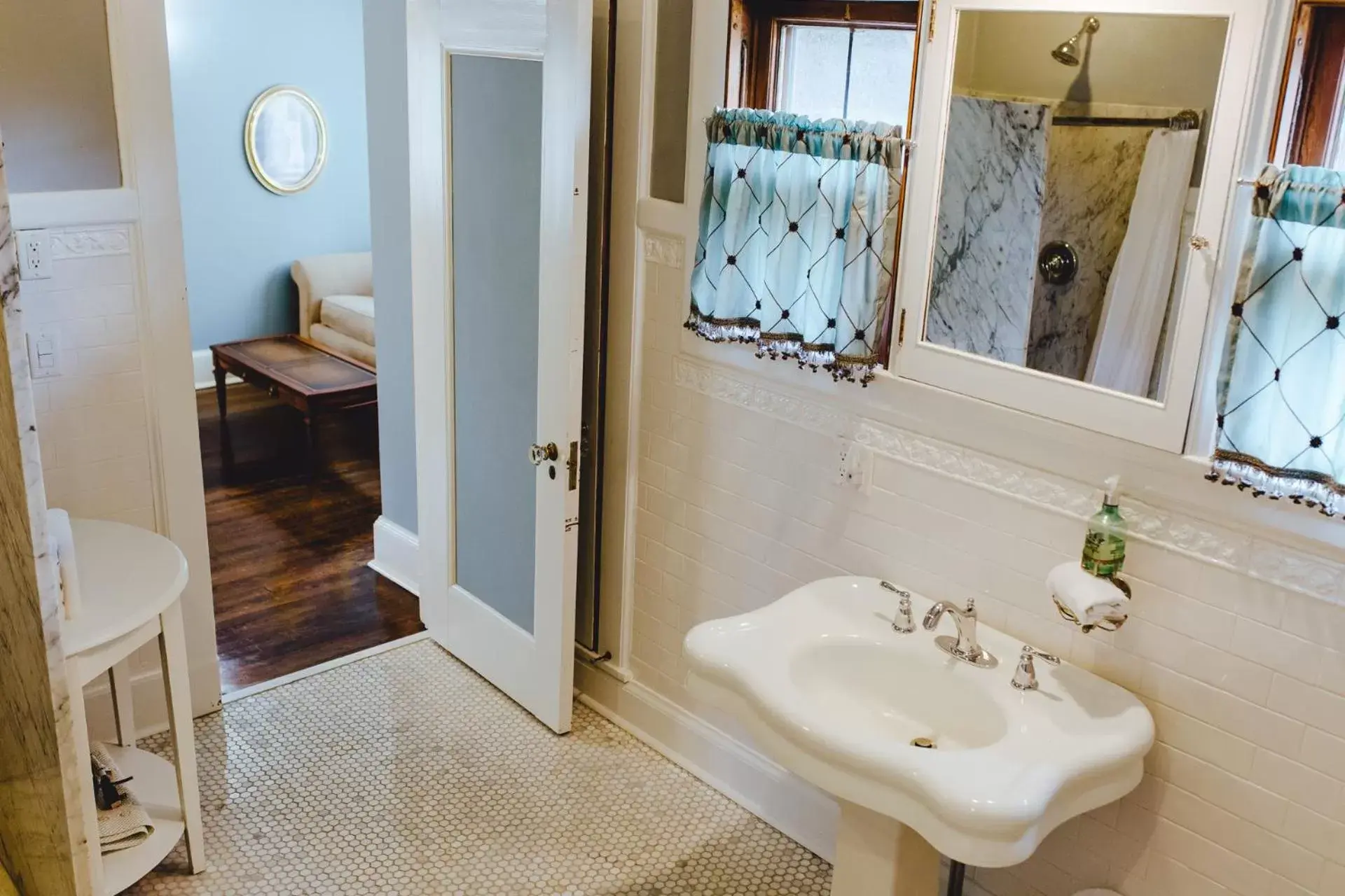 Bathroom in Leonard at Logan House