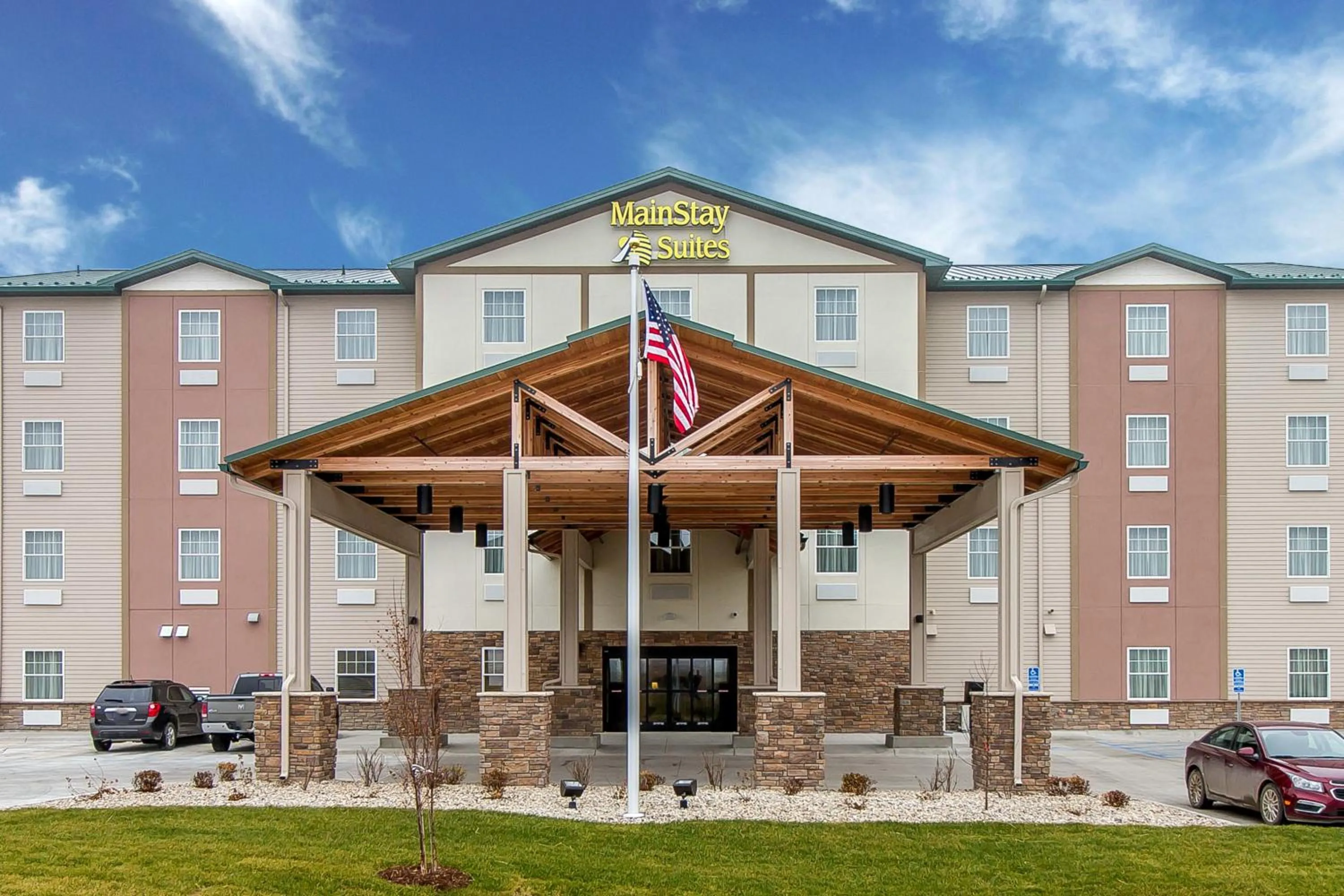 Facade/entrance in MainStay Suites Stanley