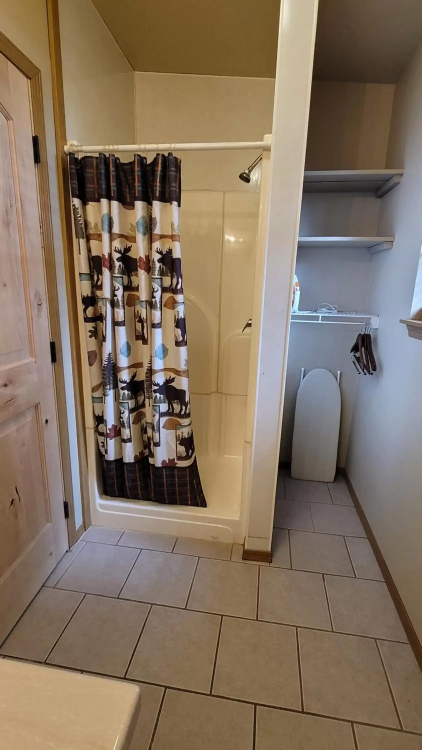 Bathroom in Riverfront Motel & Cabins