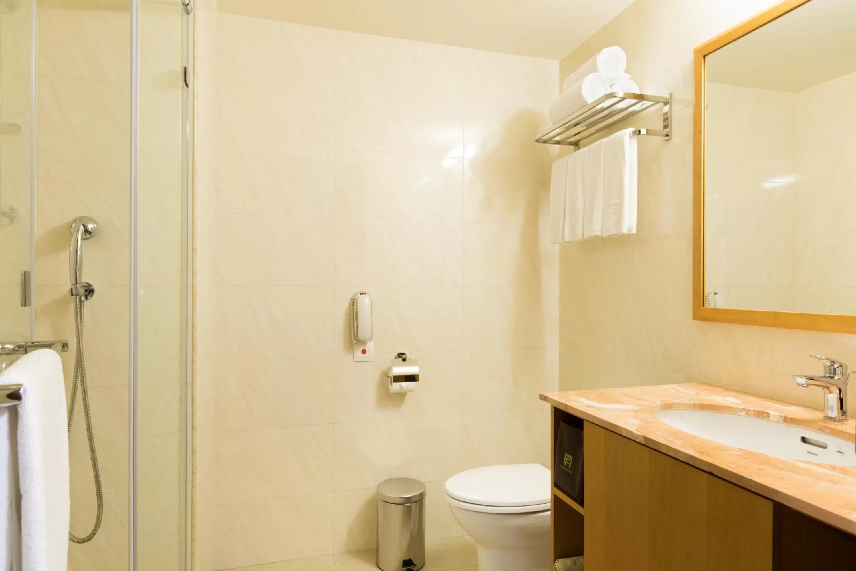 Bathroom in Fushin Hotel Taipei