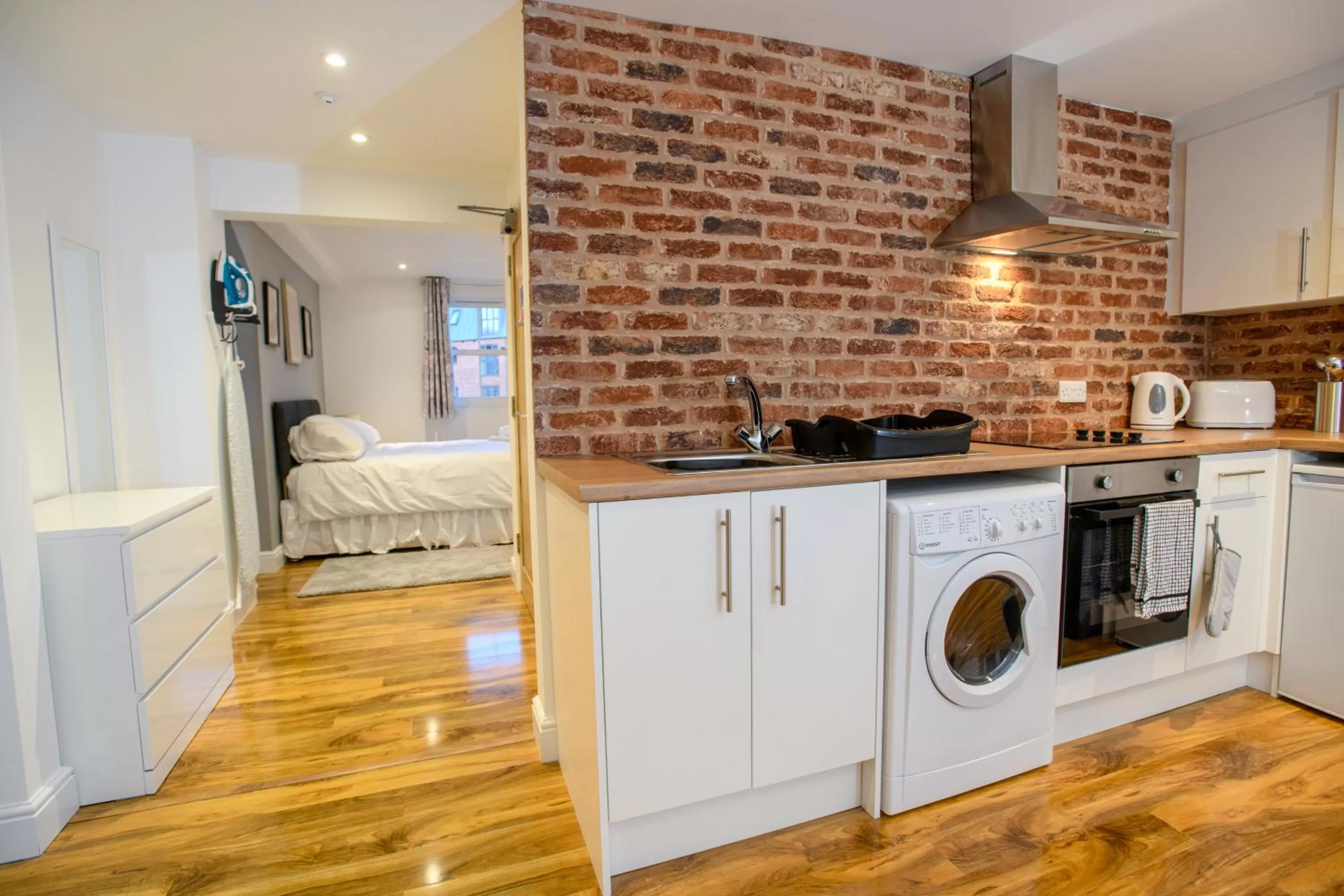 Kitchen or kitchenette, Kitchen/Kitchenette in 1 King Size Bed Cathedral View 1 Apartment