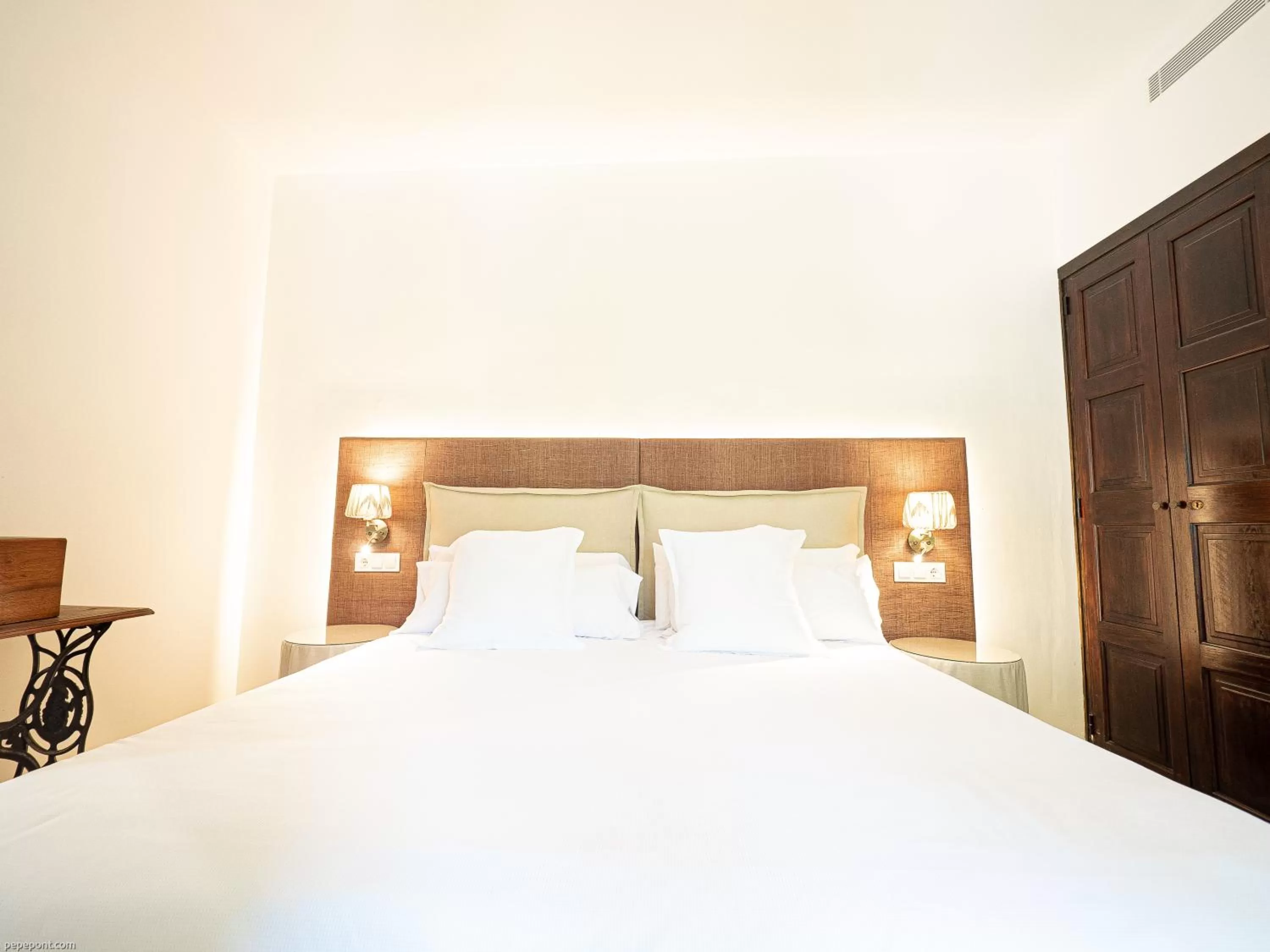 Bed in Ca'n Puig de Sòller