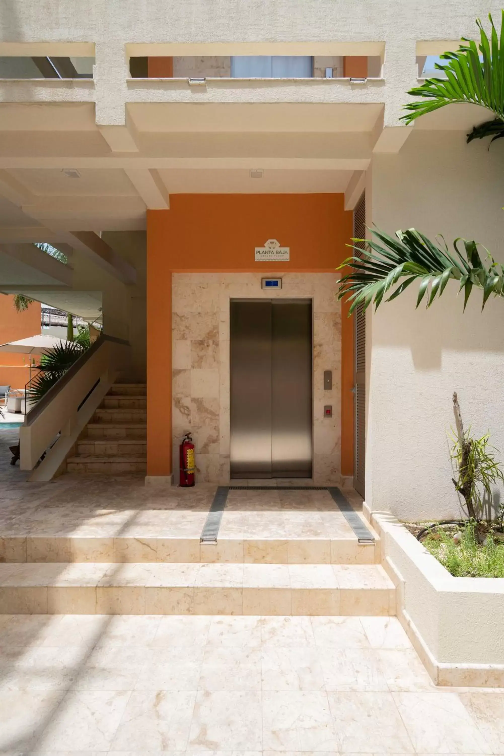 elevator, Facade/Entrance in Valhalla Residences by Biwa