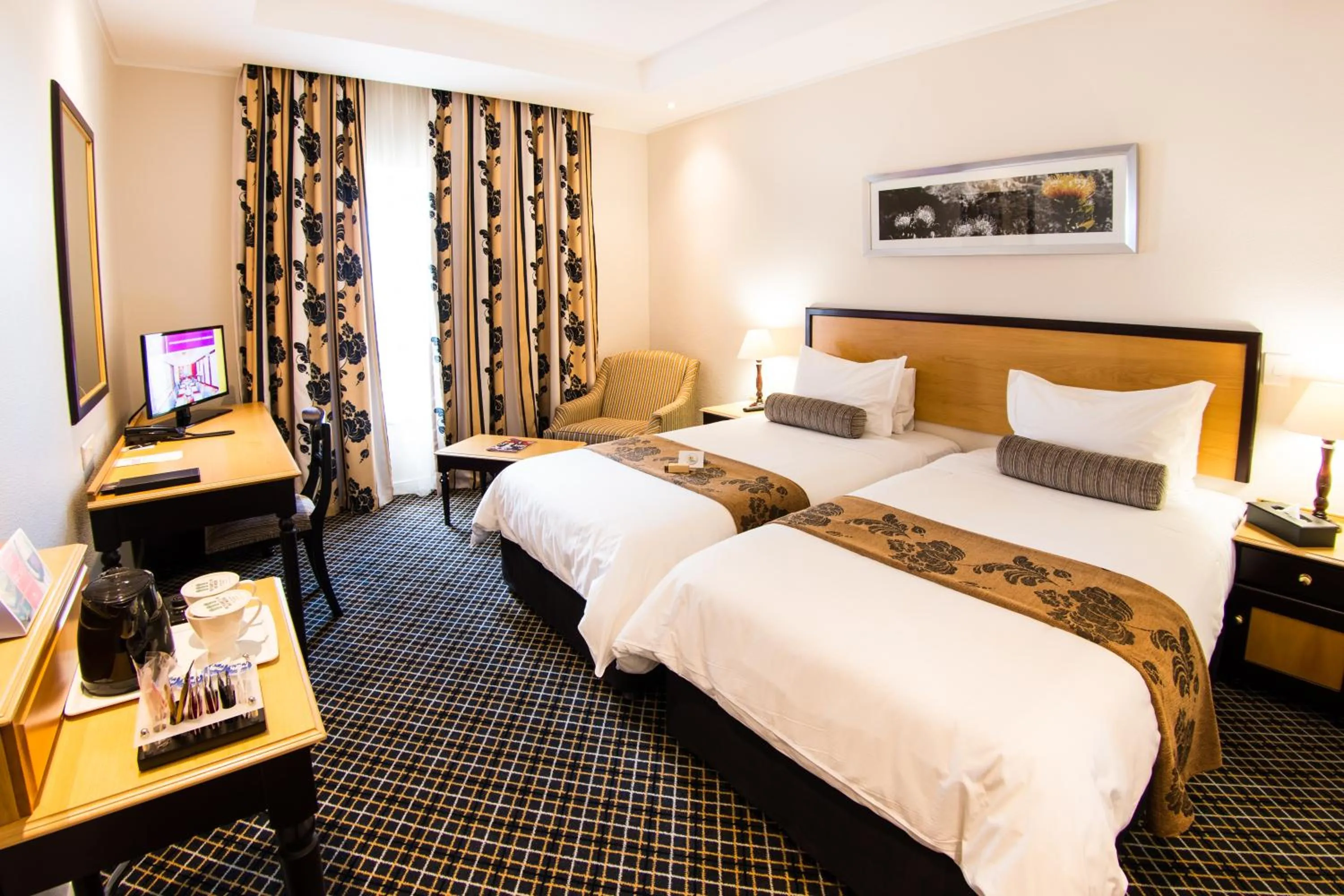 Twin Room - Non-Smoking in City Lodge Hotel GrandWest