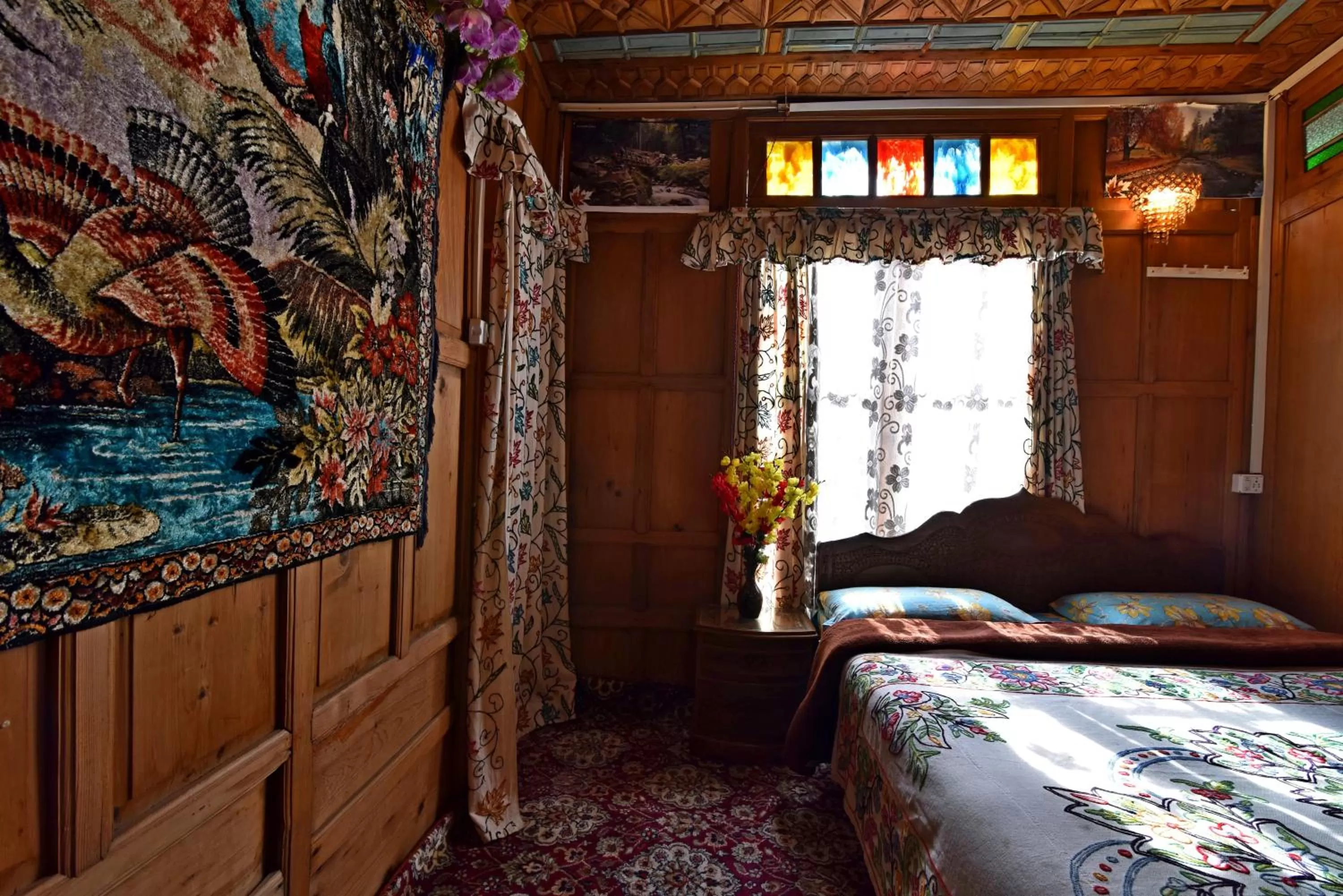 Bedroom in Lake Palace Group Of House Boats