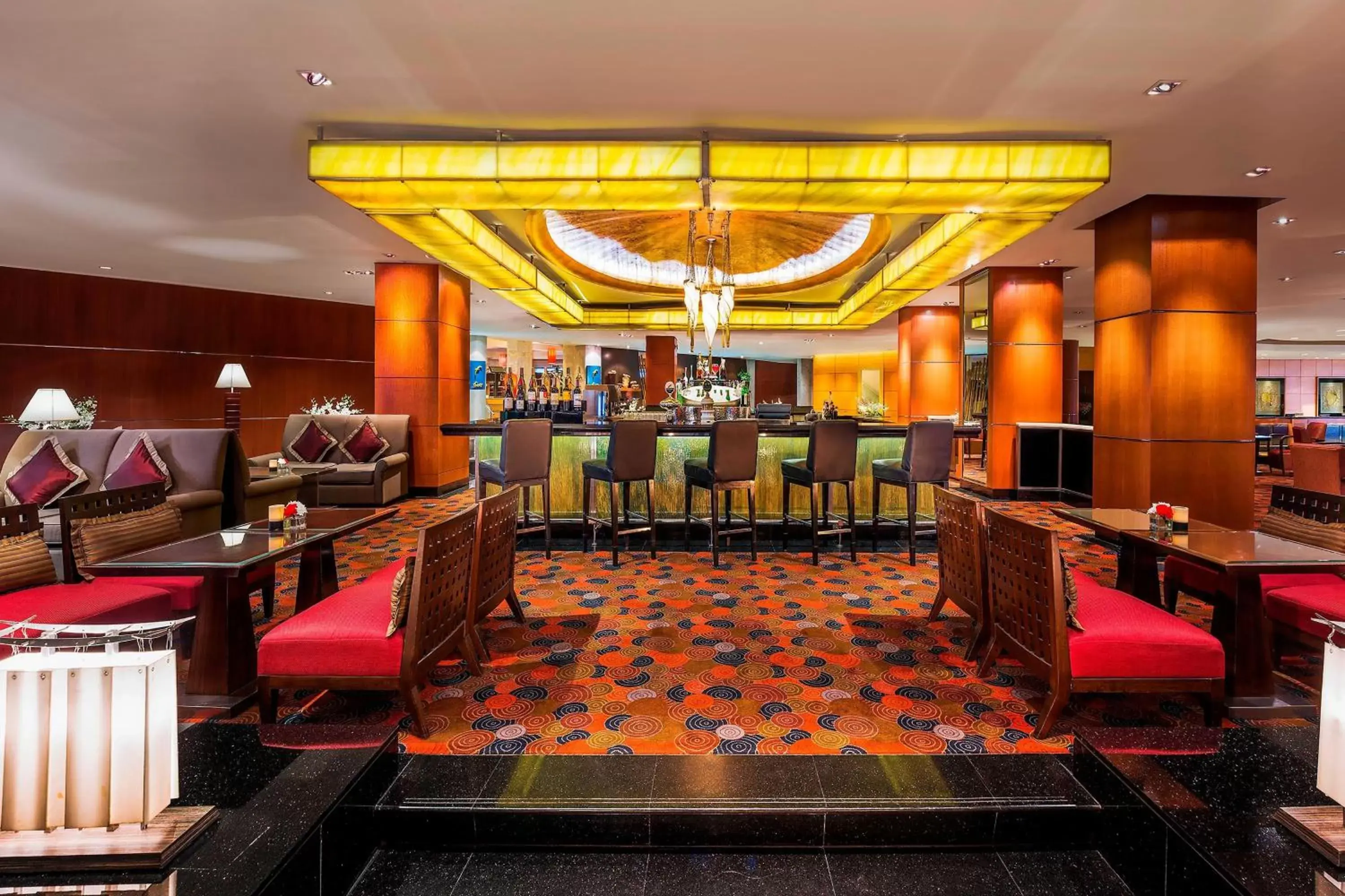 Lobby or reception, Restaurant/Places to Eat in Royal Orchid Sheraton Hotel and Towers