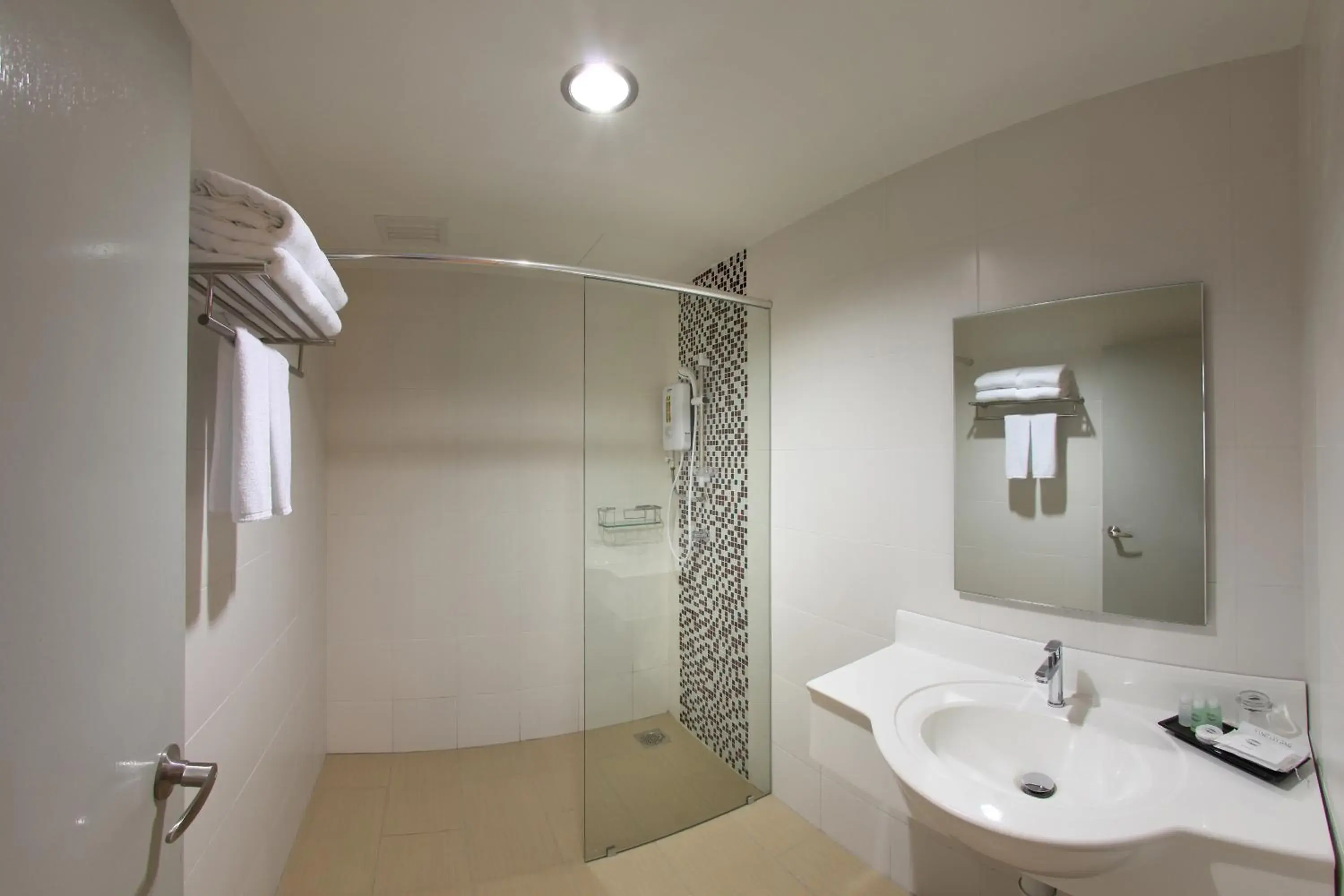 Bathroom in Hotel Mincott Bathroom in Hotel Mincott