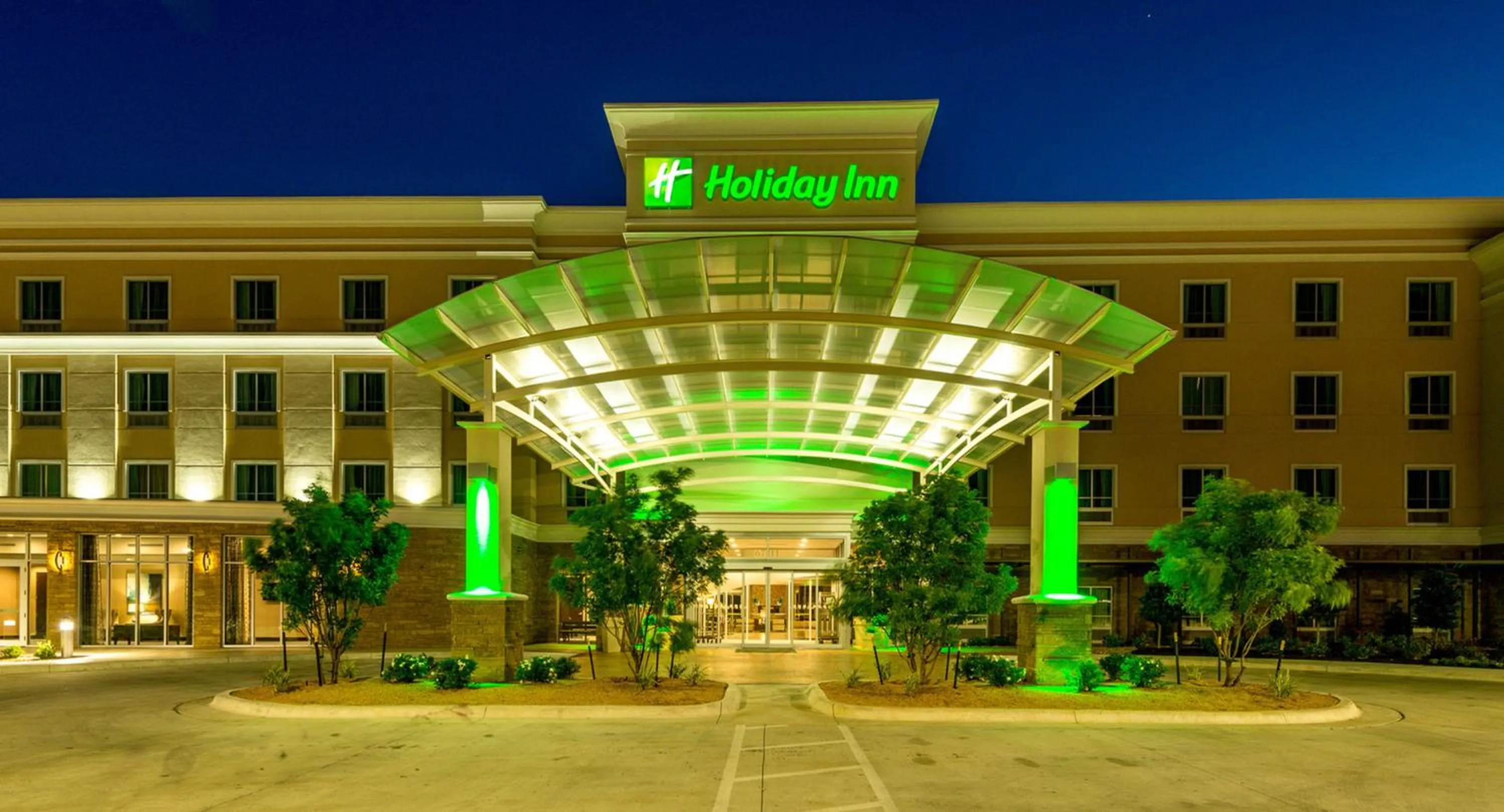 Property building in Holiday Inn Austin Airport by IHG