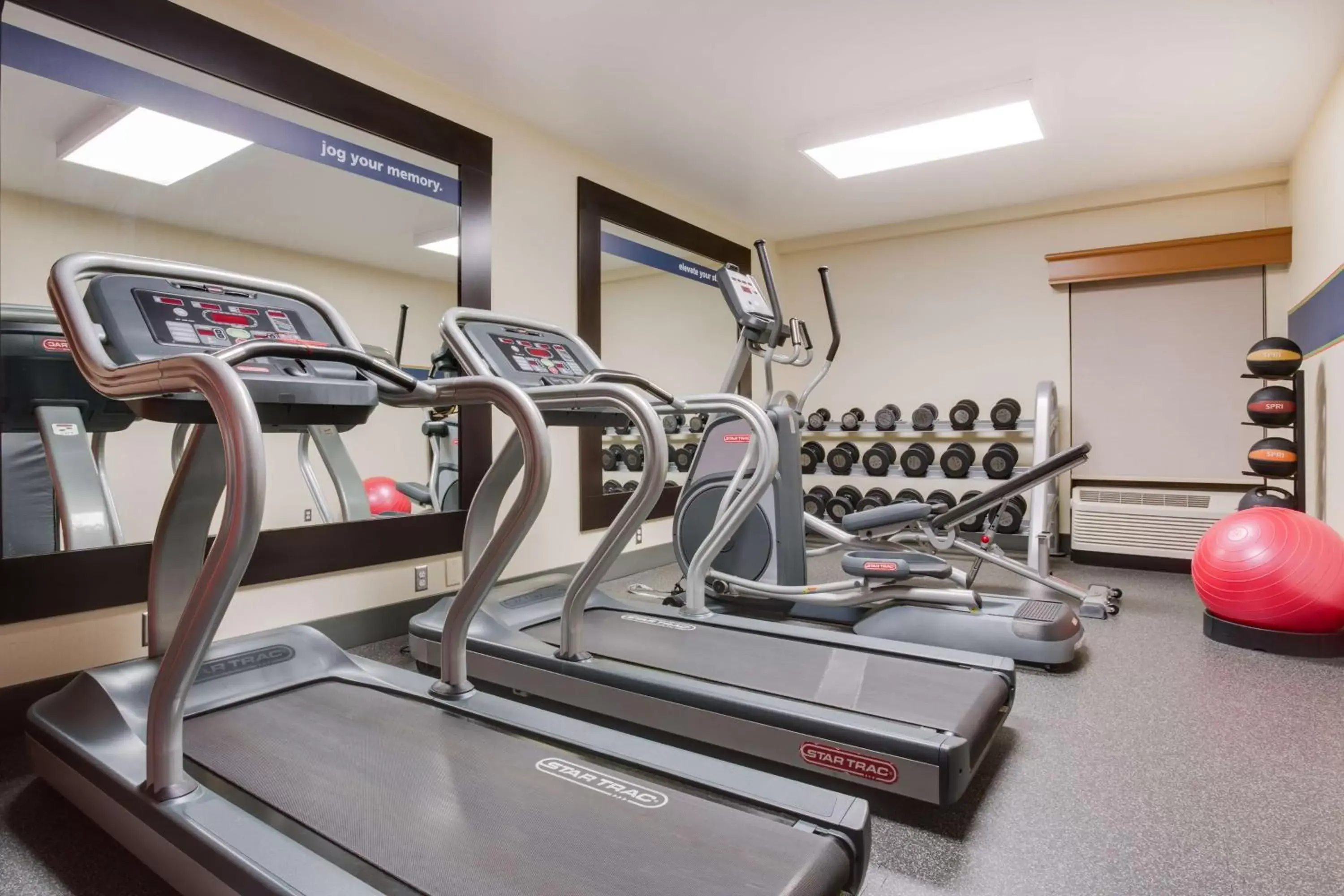 Fitness centre/facilities, Fitness Center/Facilities in Hampton Inn Pittsburgh/West Mifflin