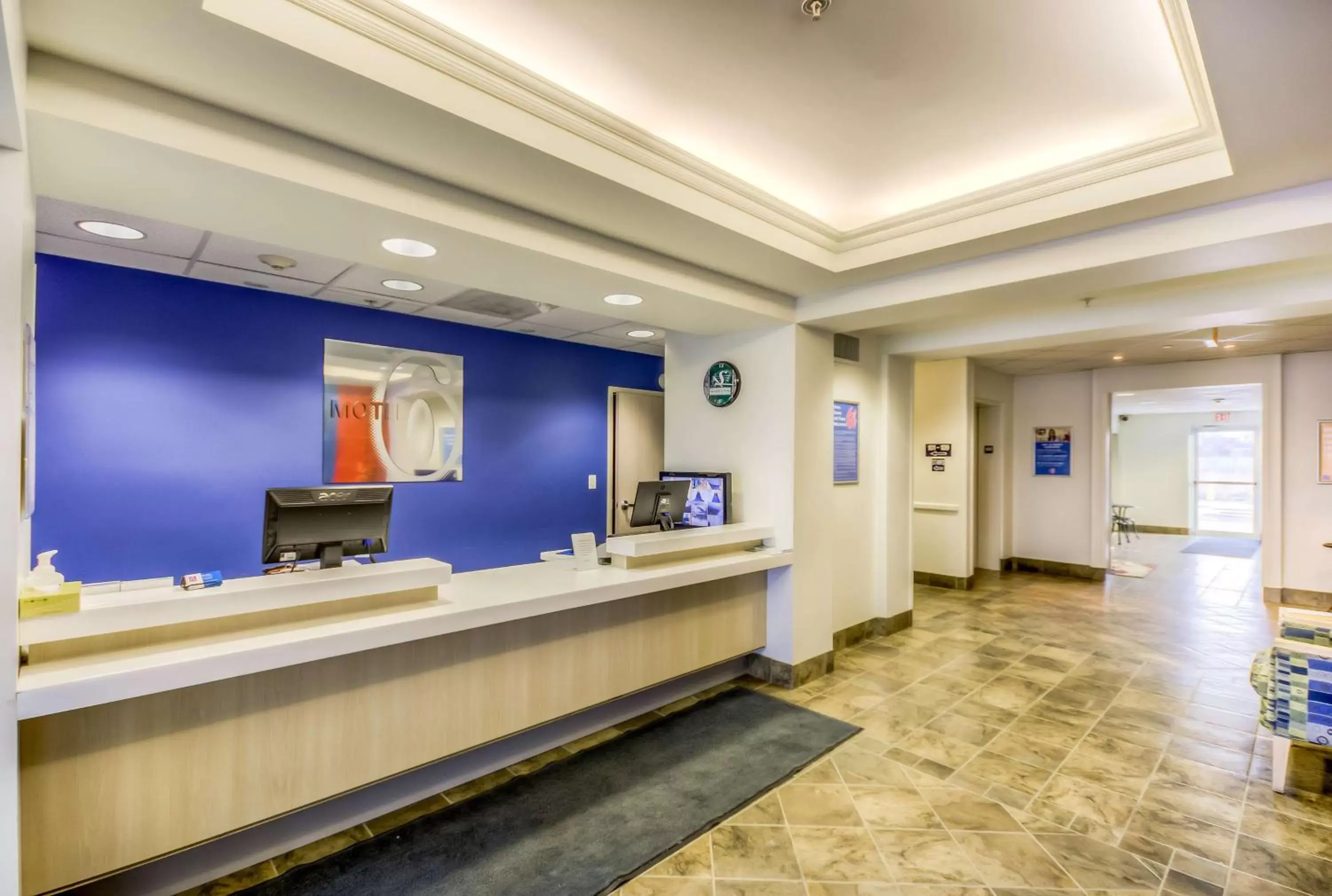 Lobby or reception, Lobby/Reception in Motel 6-Estevan, SK