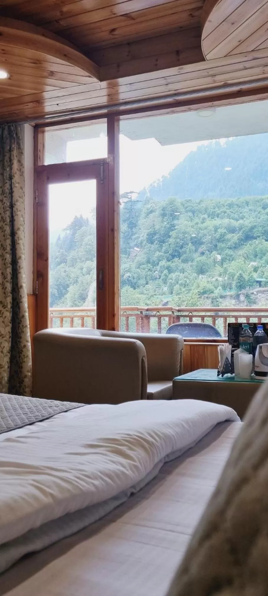 Himalayan Riverside Resort, Manali