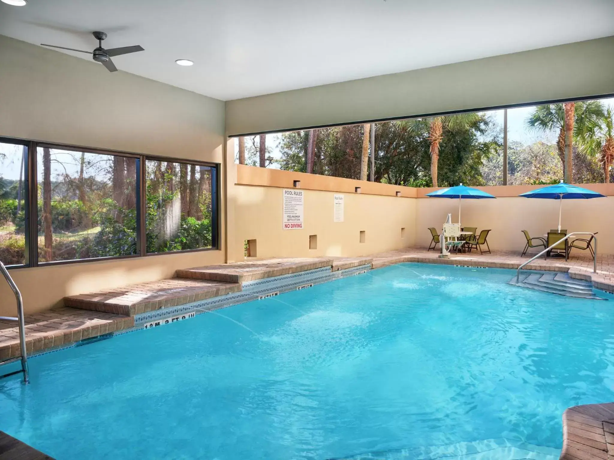 Swimming Pool in Holiday Inn Express & Suites Jacksonville South East - Medical Center Area, an IHG Hotel
