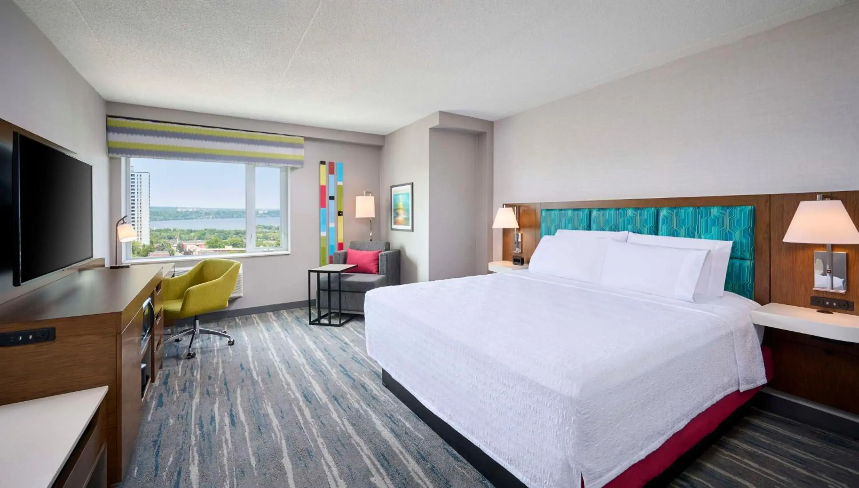 Bed in Hampton Inn By Hilton Hamilton Bed in Hampton Inn By Hilton Hamilton