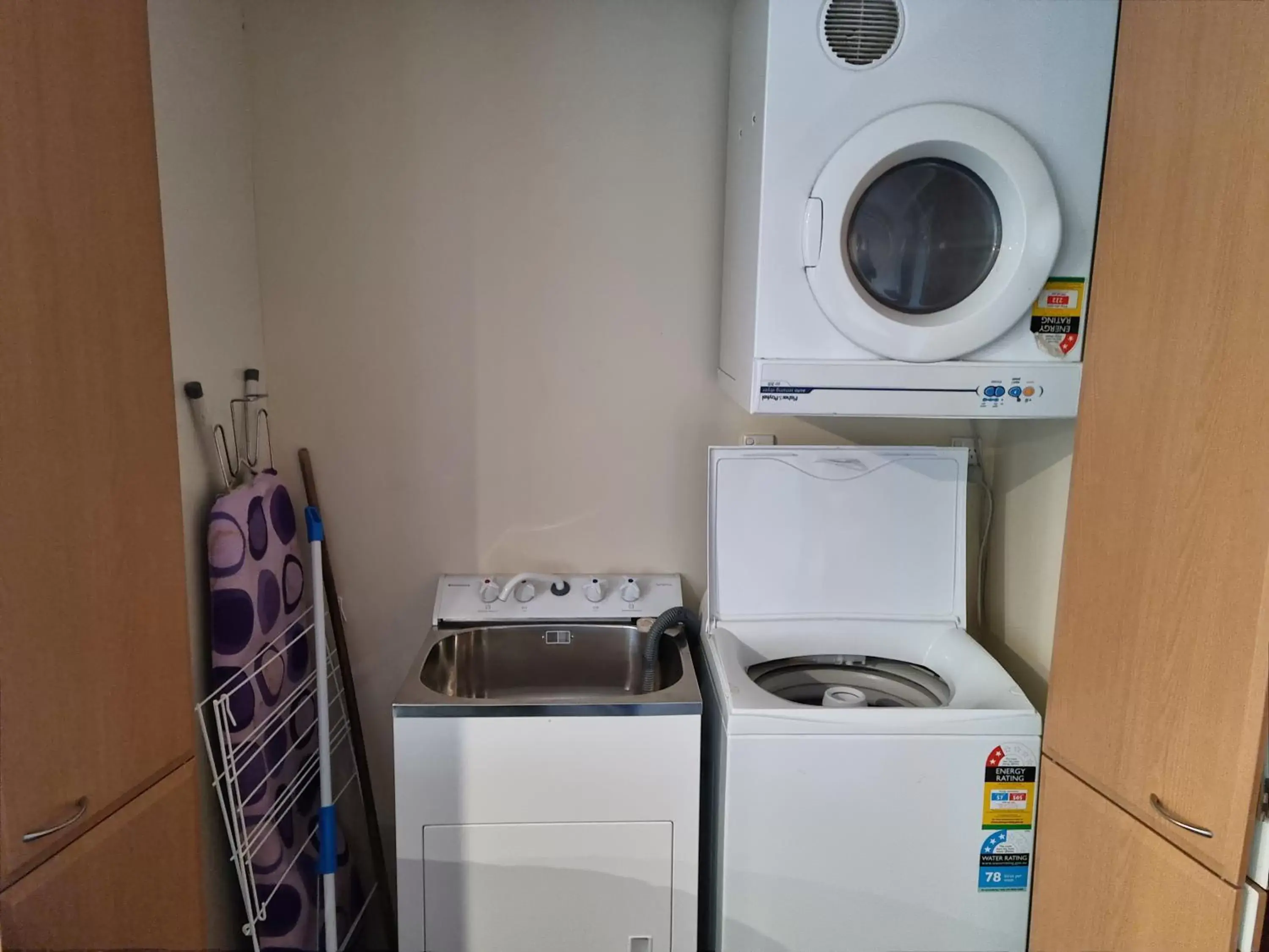 washing machine, Kitchen/Kitchenette in Paroa Hotel