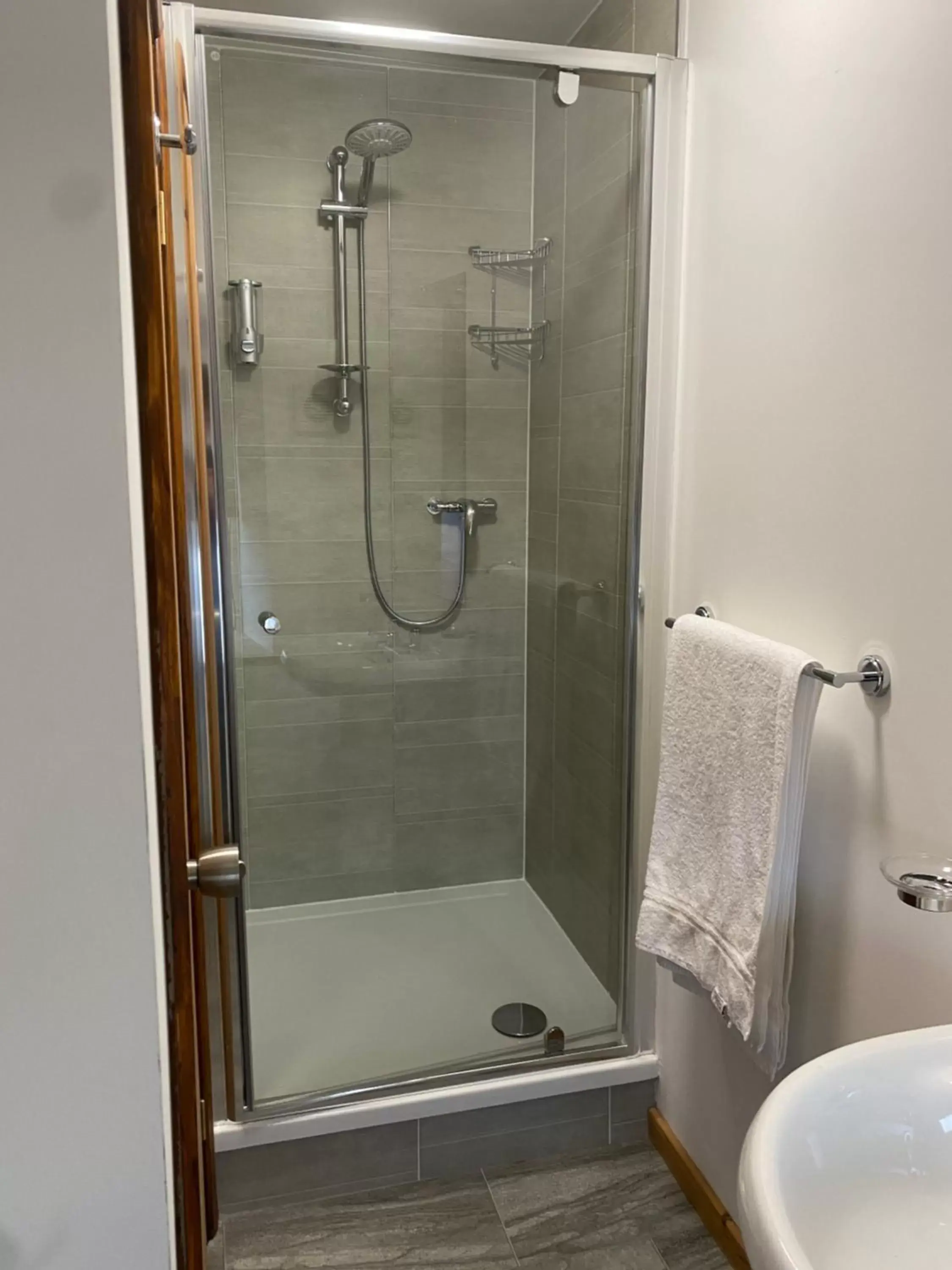 Shower, Bathroom in The Crossroads Inn