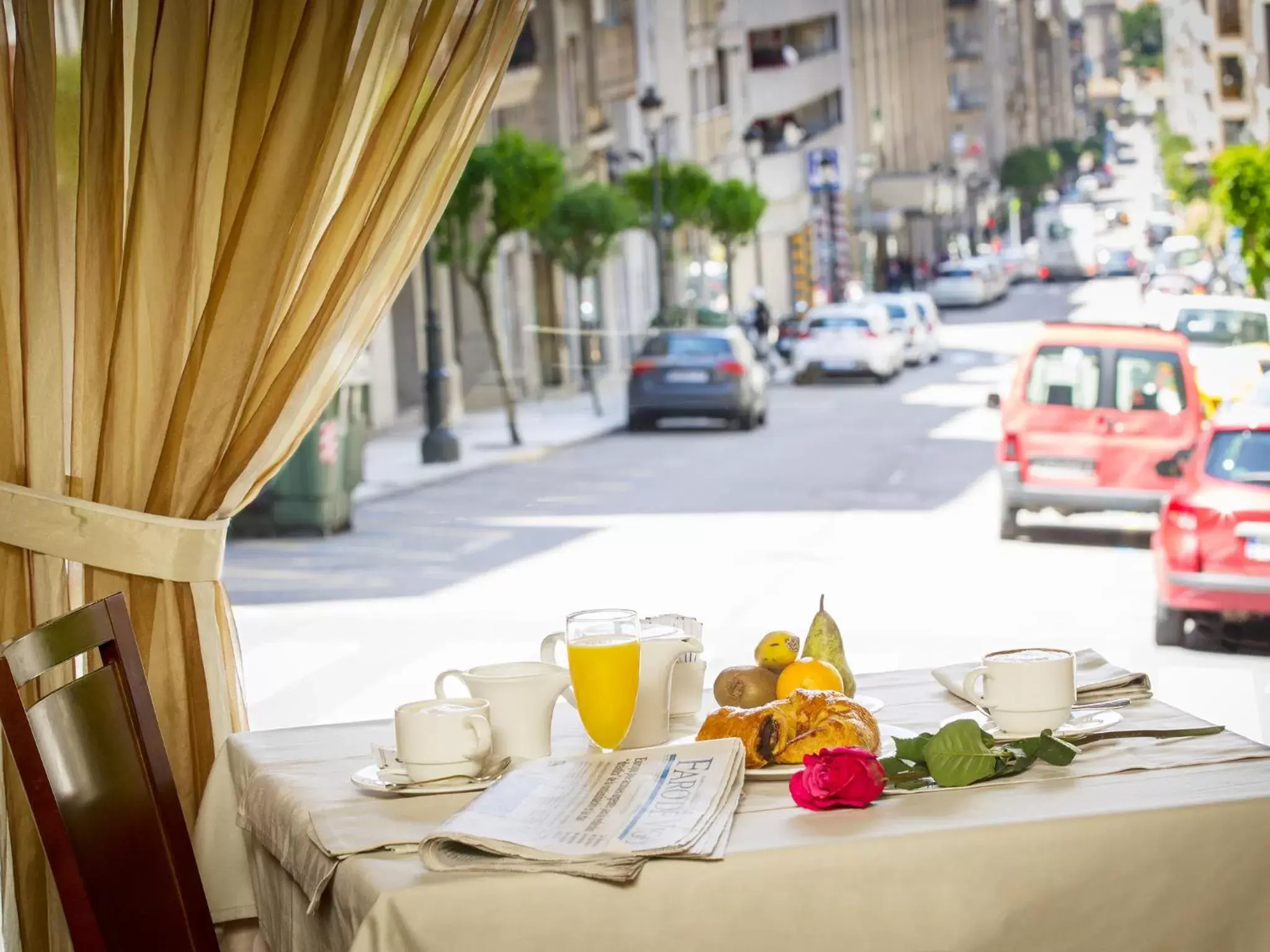 Food and drinks in Oca Ipanema Hotel