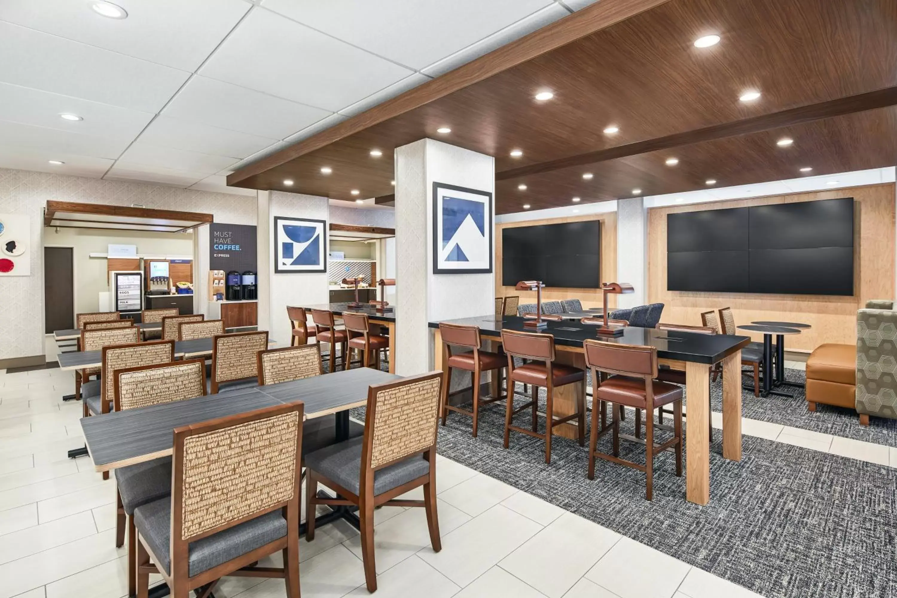 Breakfast, Restaurant/Places to Eat in Holiday Inn Express Richmond - Midtown, an IHG Hotel