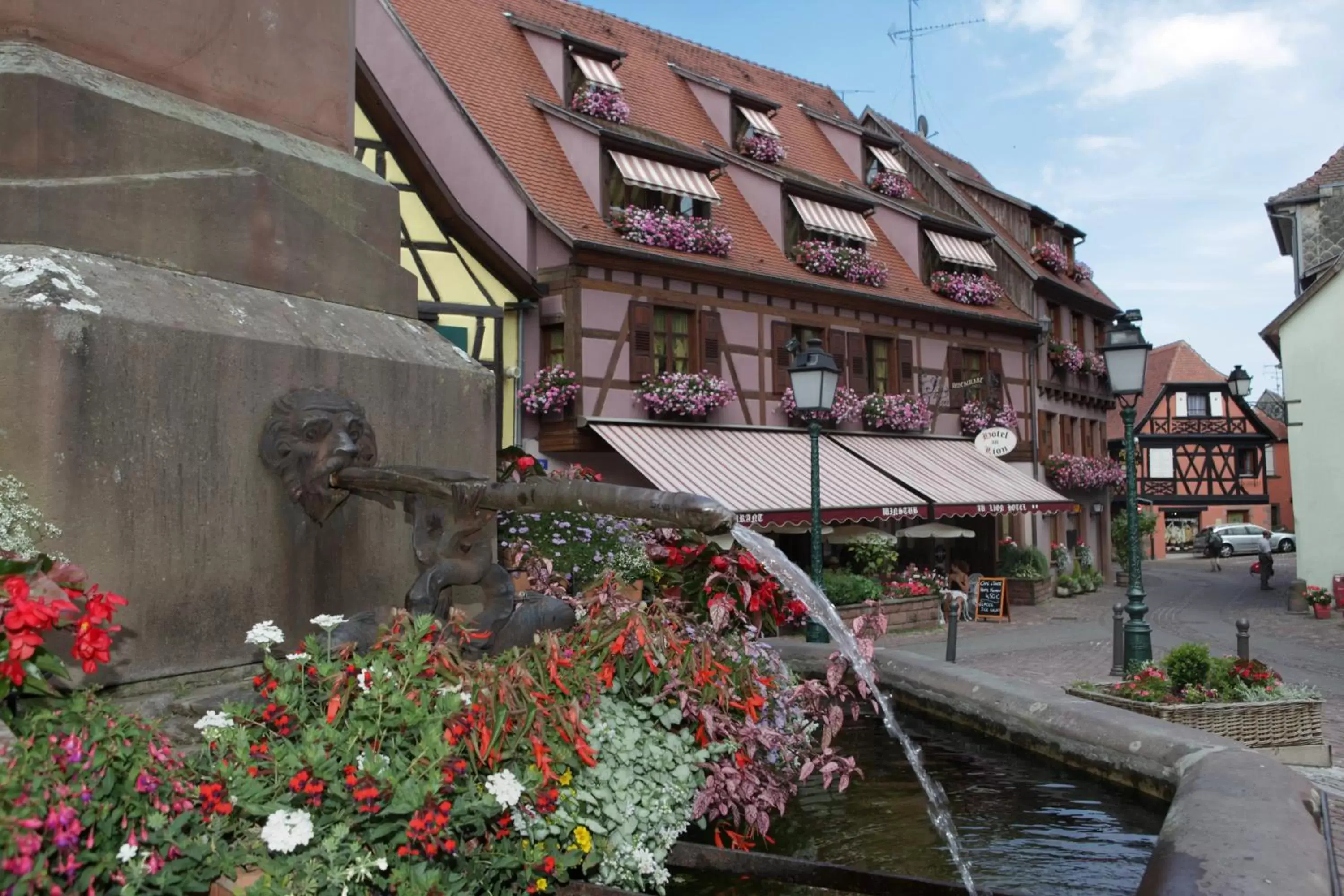 Property Building in Hôtel Au Lion