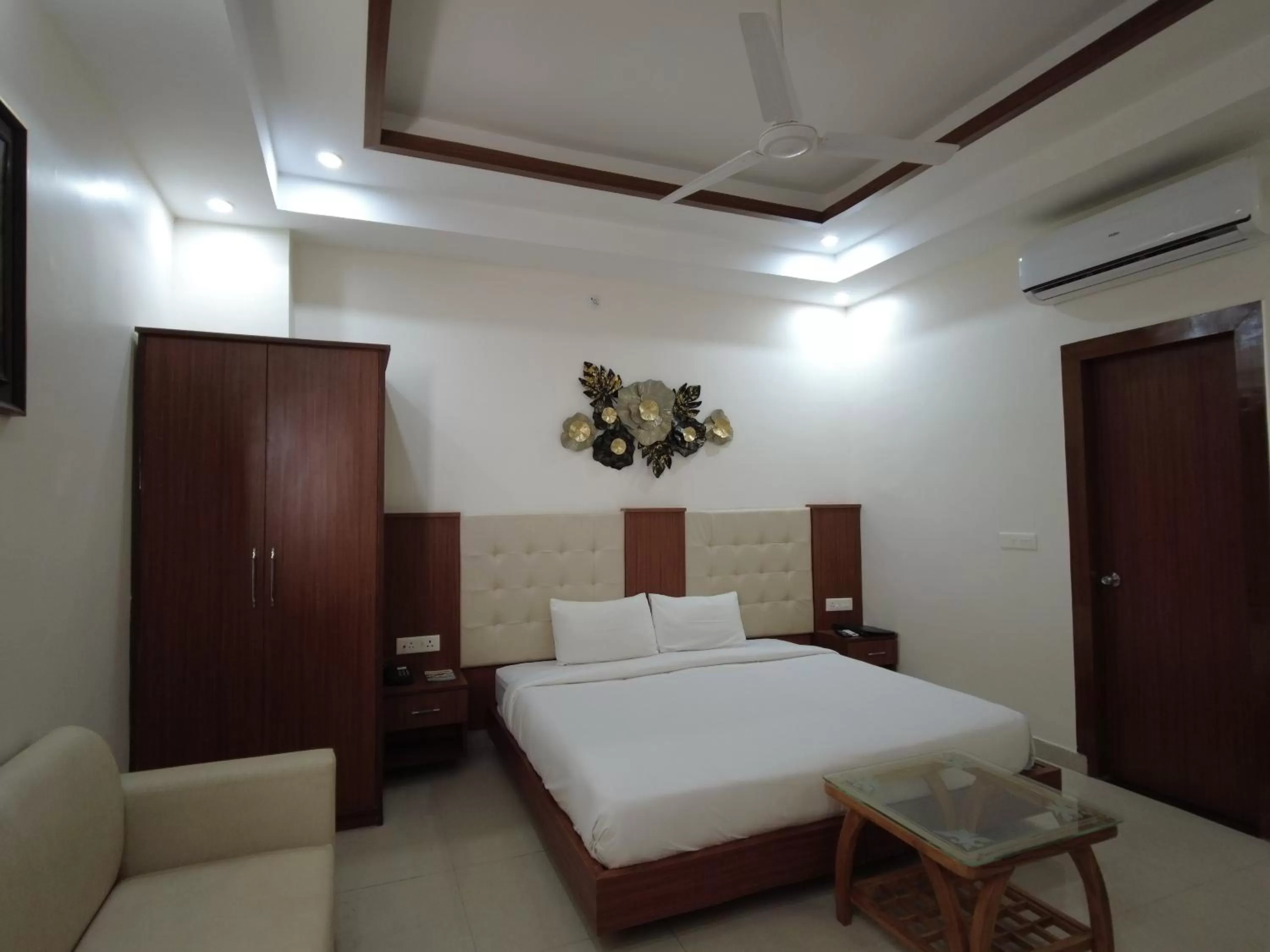 Bedroom, Bed in Kamay The Grand Alova