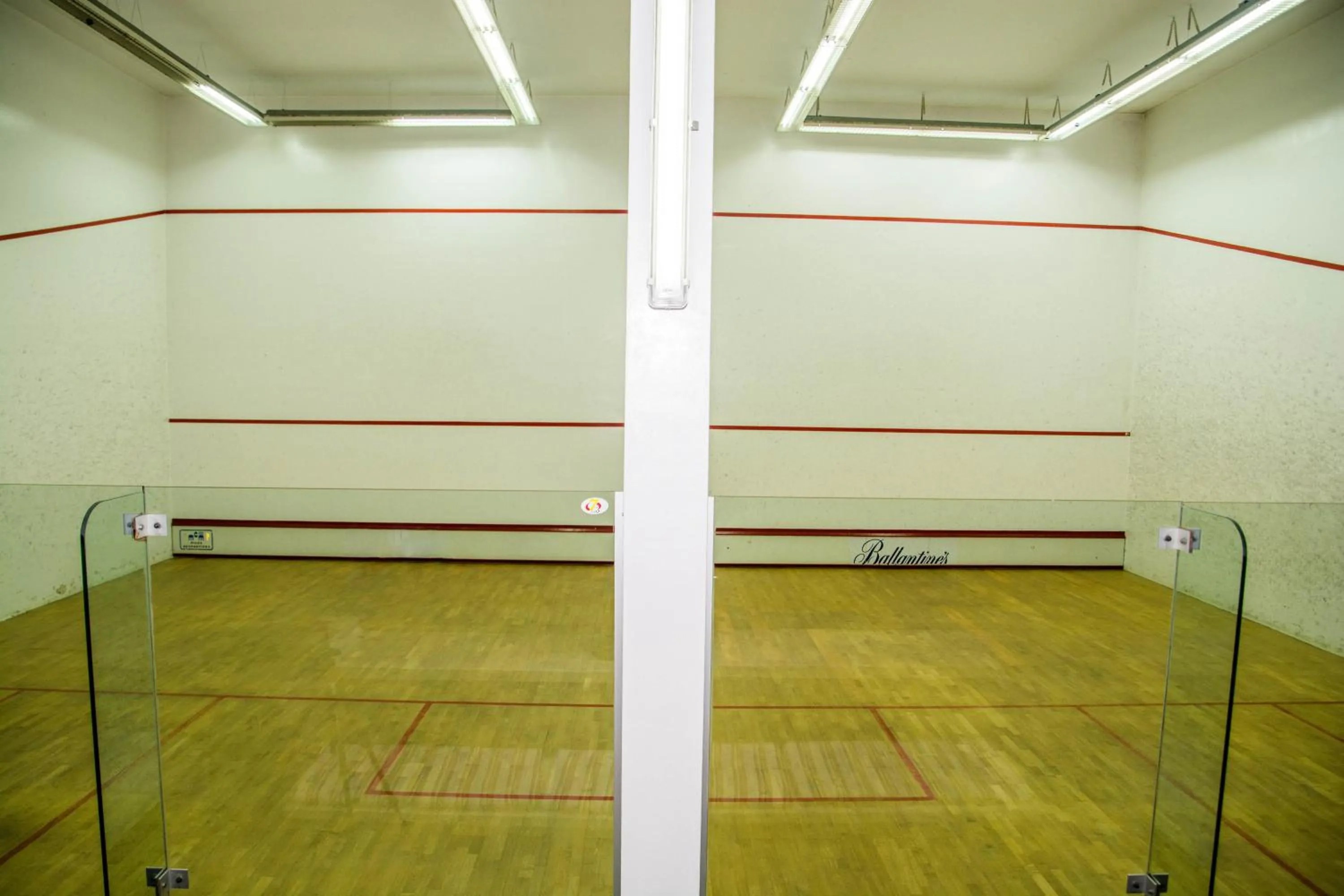 Squash in Luna Hotel da Oura