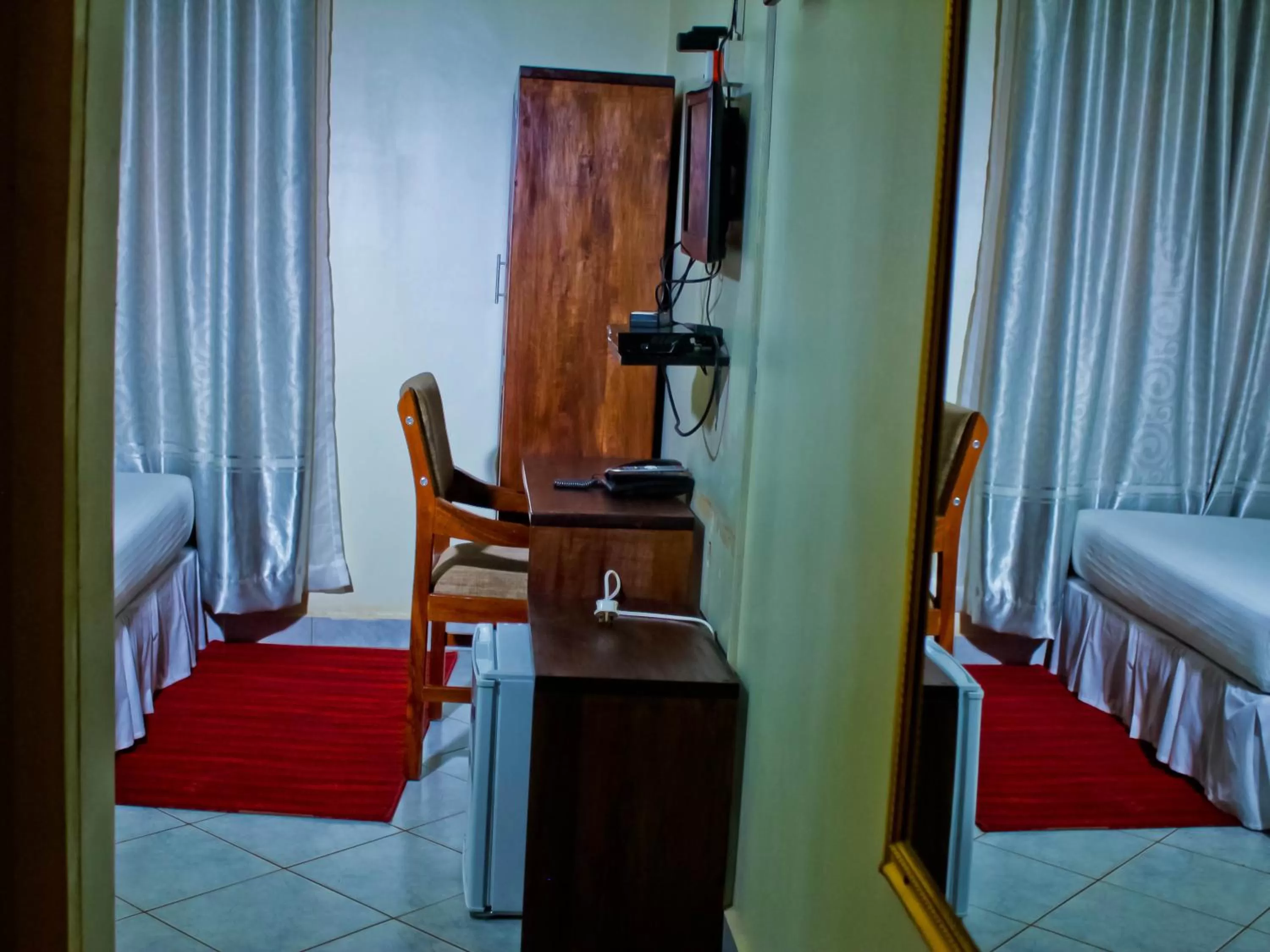 TV and multimedia, TV/Entertainment Center in Al-Nisaa Hotel and Spa