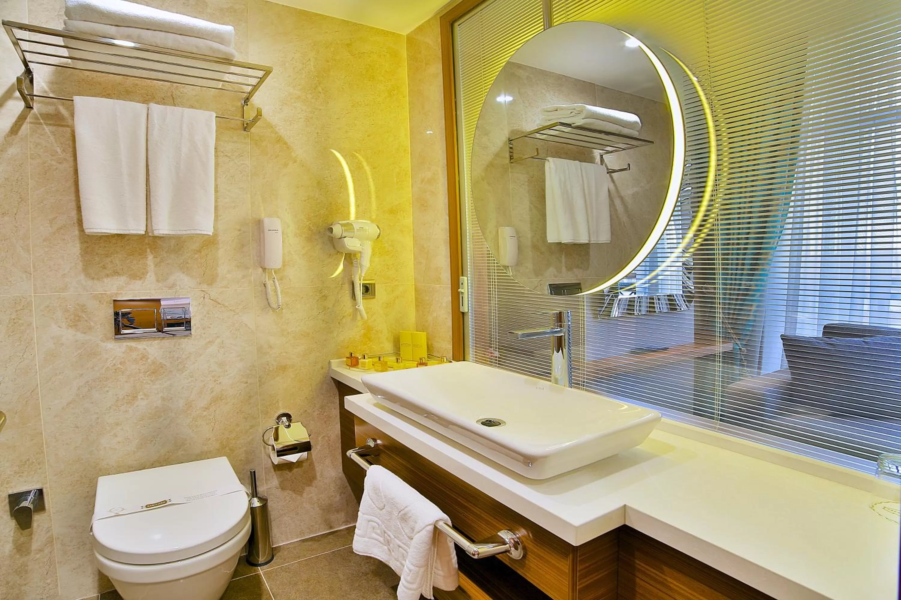 Bathroom in Hotel Momento Golden Horn