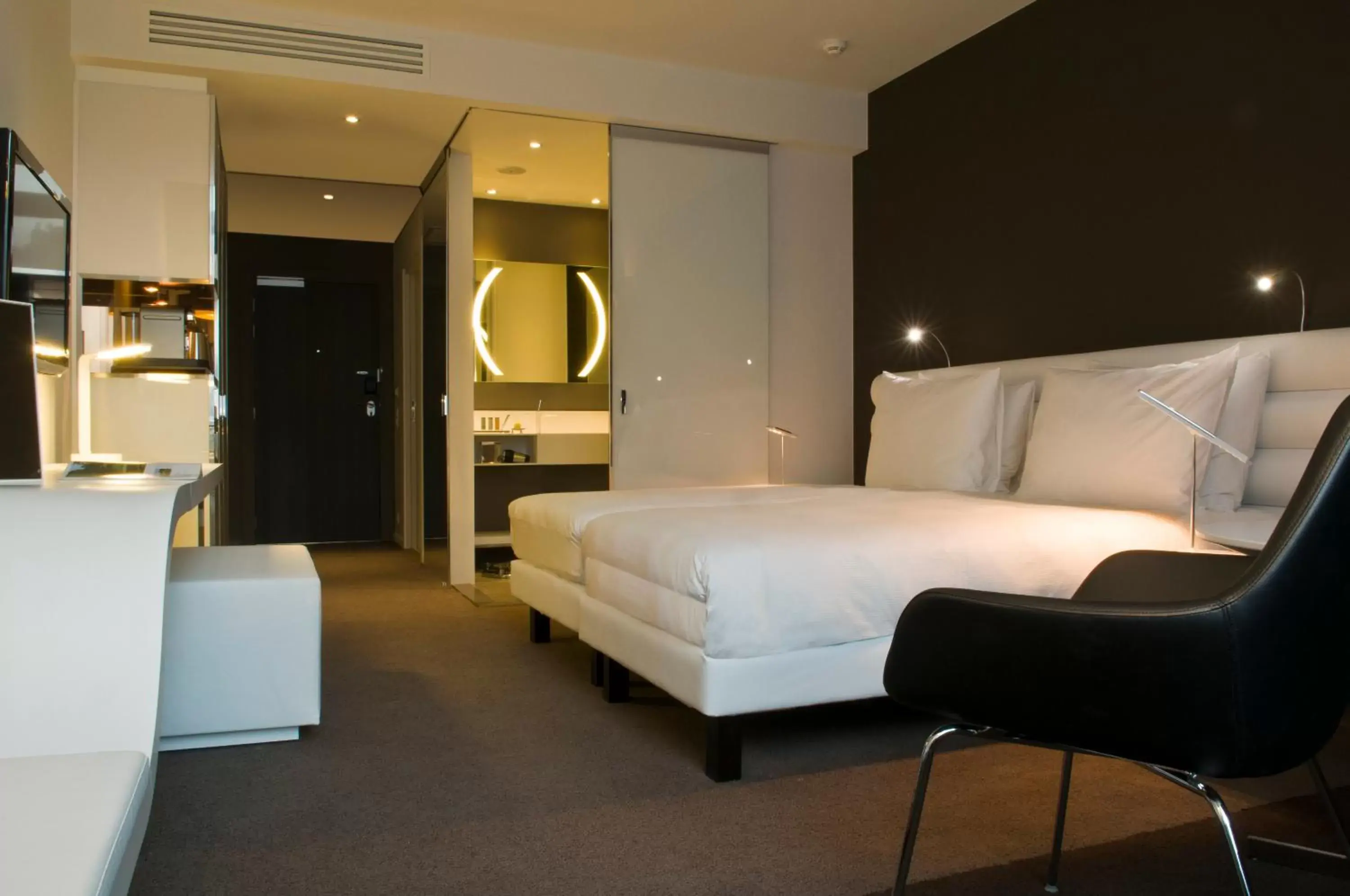 Photo of the whole room, Bed in Radisson BLU Hotel Nantes