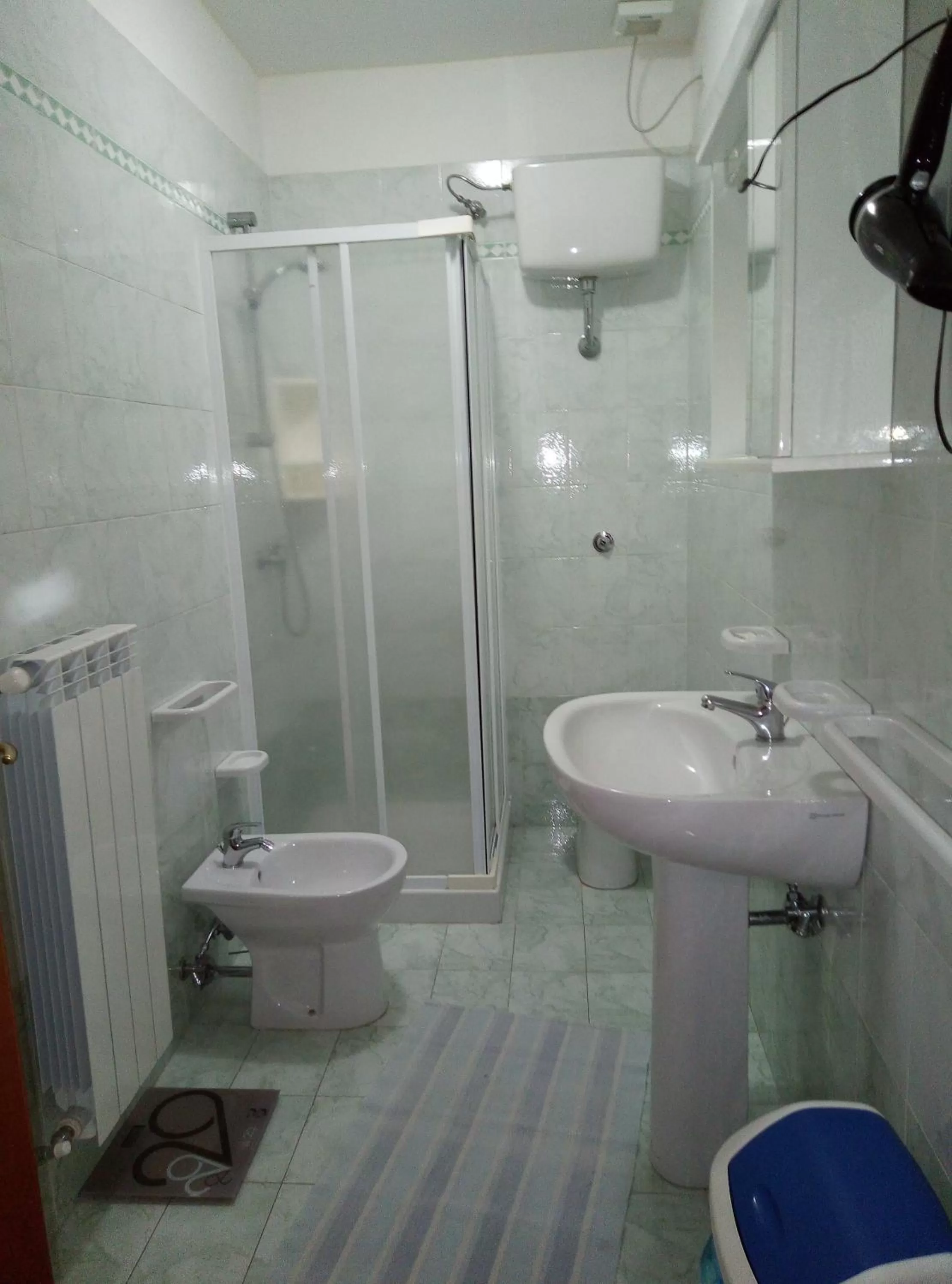 Shower in Mamma Assunta