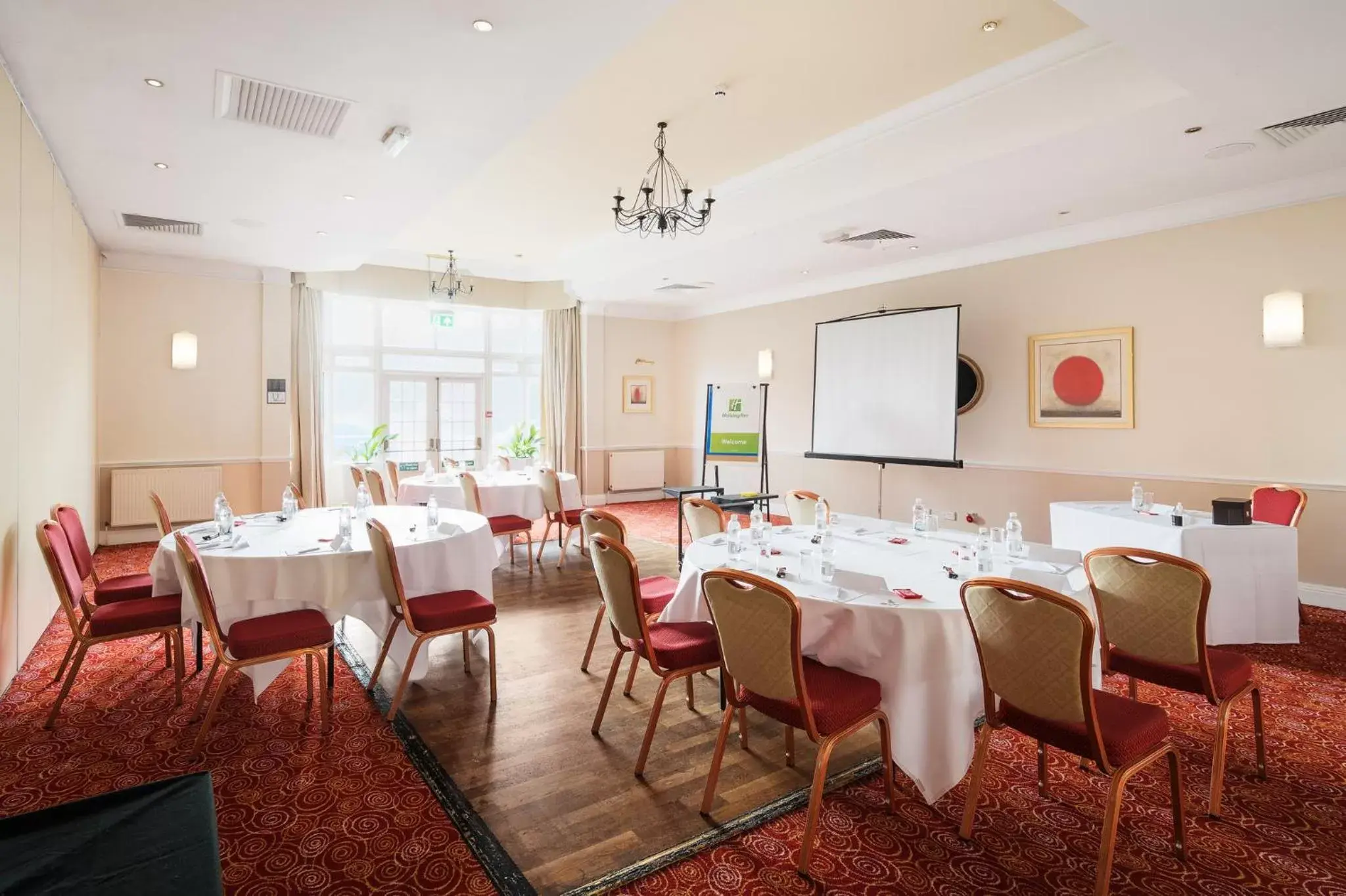 Meeting/conference room in Holiday Inn Reading West, an IHG Hotel