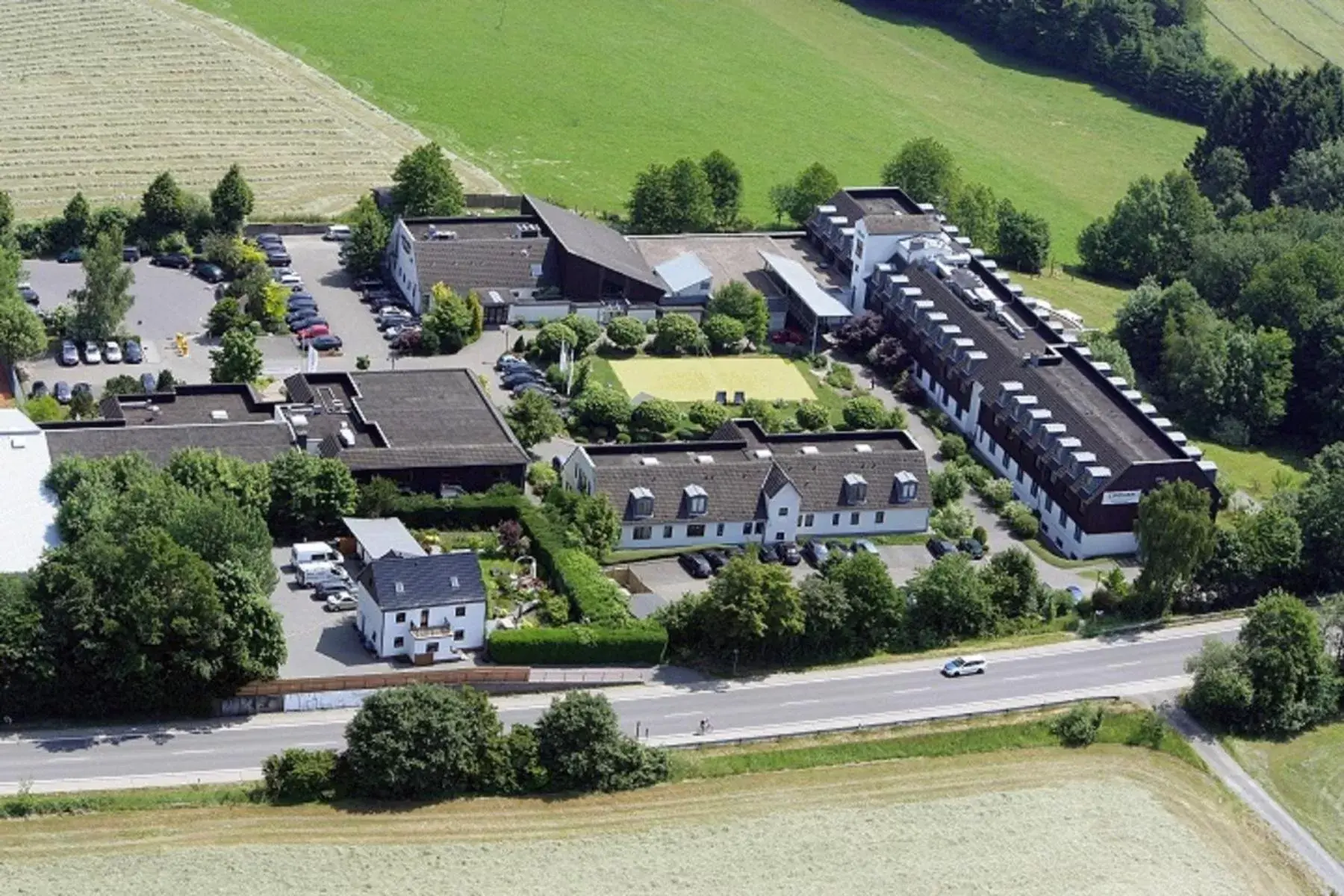 Property building, Bird's-eye View in Trans World Hotel Kranichhöhe