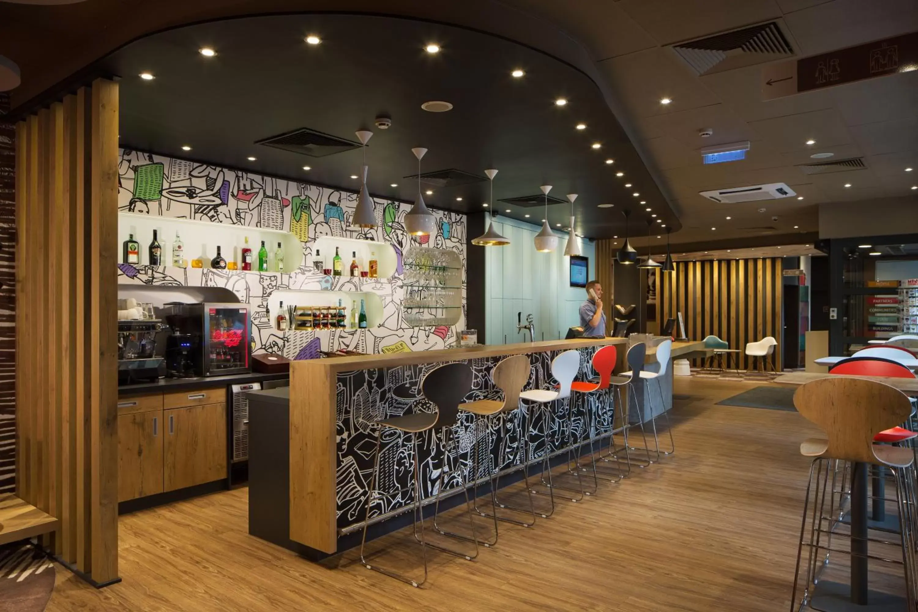 Lounge or bar in Ibis Budapest Heroes Square Lounge or bar in Ibis Budapest Heroes Square