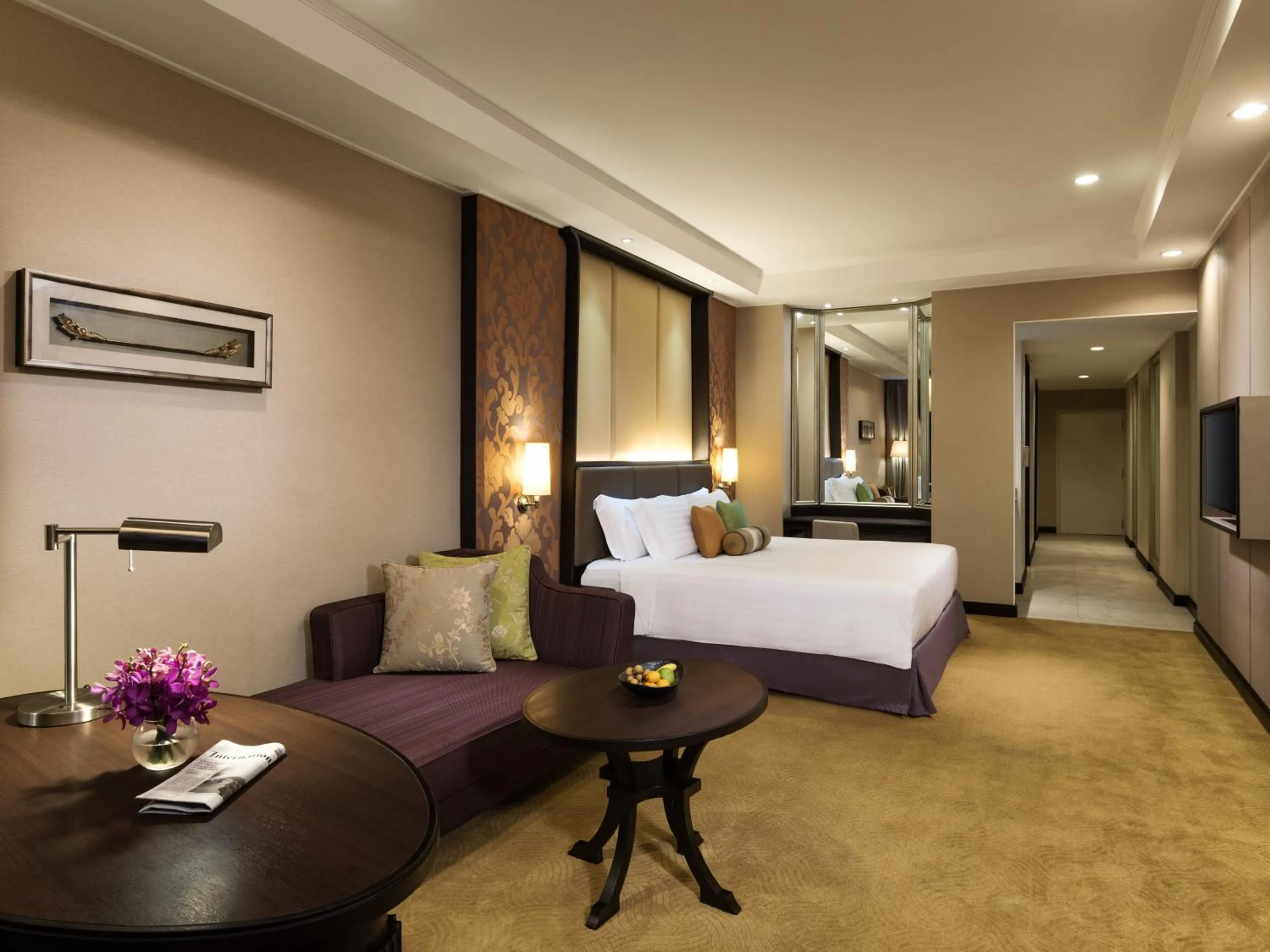 Photo of the whole room, Bed in Dusit Thani Pattaya