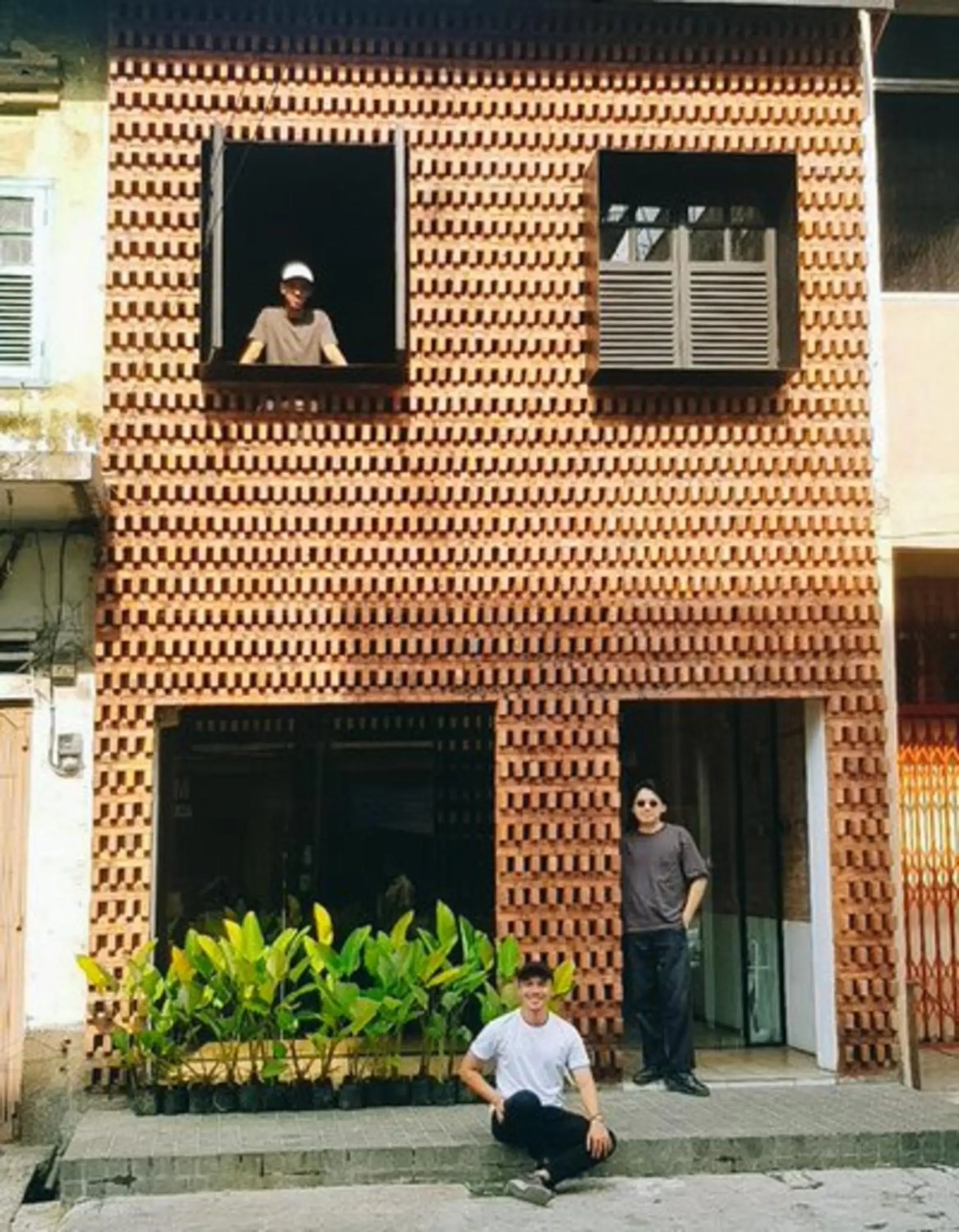 Property Building in Semalam at Sun Yat Sen - SELF CHECK IN
