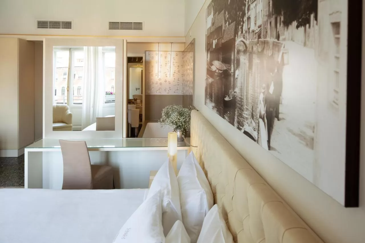 Bed in Palazzo Barocci