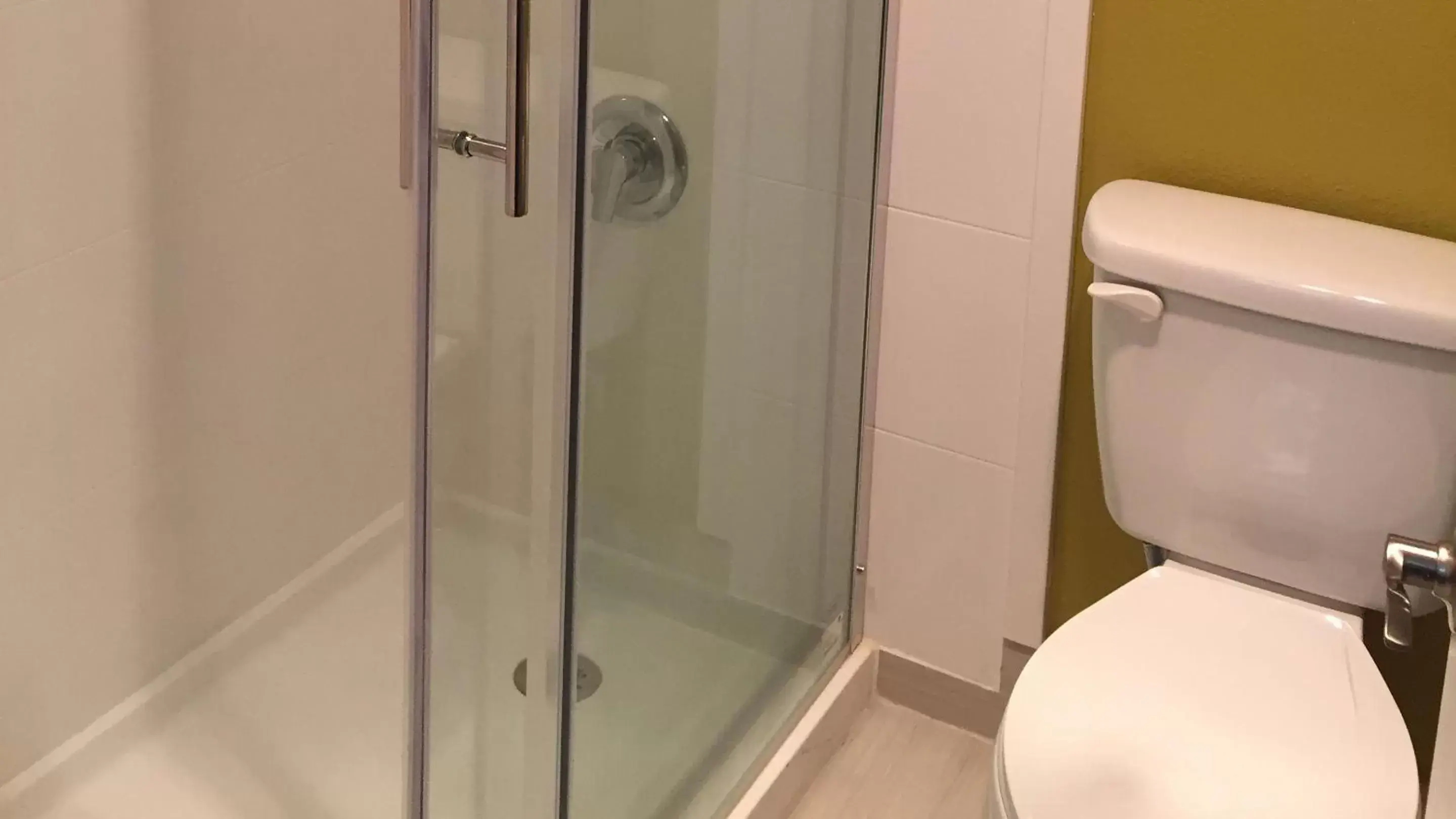 Toilet, Bathroom in Comfort Inn & Suites Tigard near Washington Square