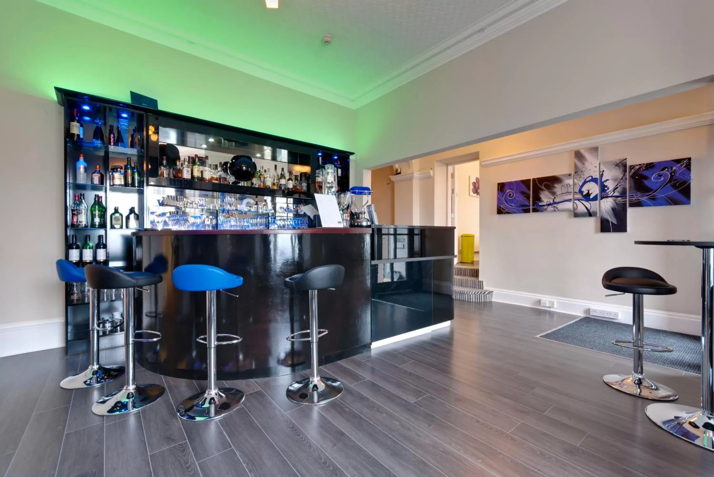Lounge or bar, Lounge/Bar in Lauriston & Lawton Court Hotel